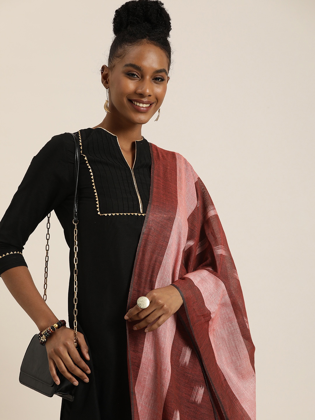 

Taavi Woven Design Ikat Dupatta, Maroon