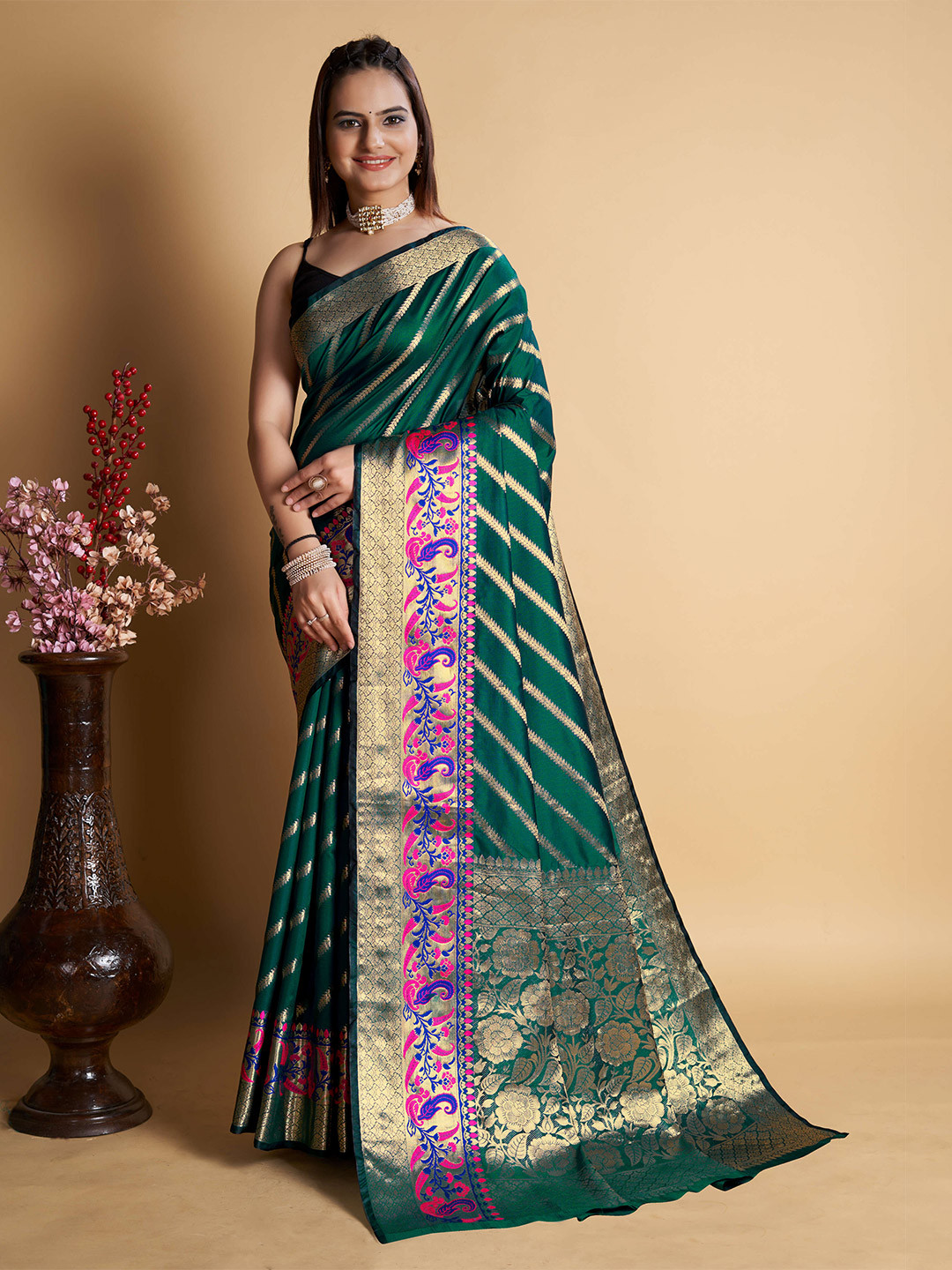 

PHEASANT Ethnic Motifs Woven Design Zari Art Silk Saree, Green
