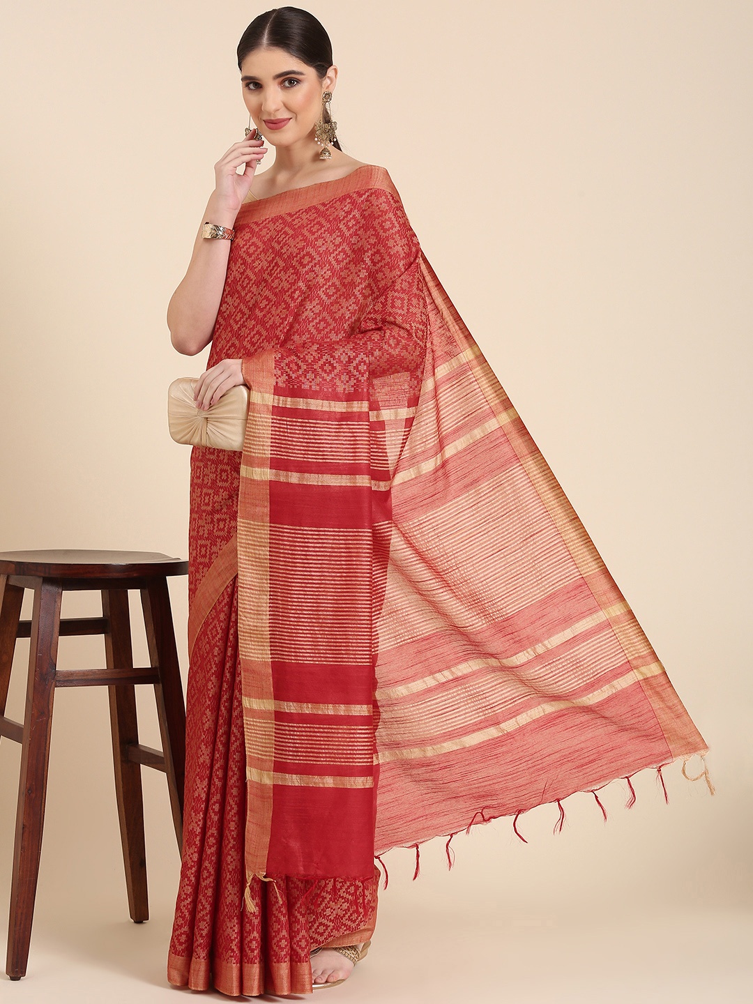 

swatika Woven Design Ethnic Motifs Bhagalpuri Saree, Red