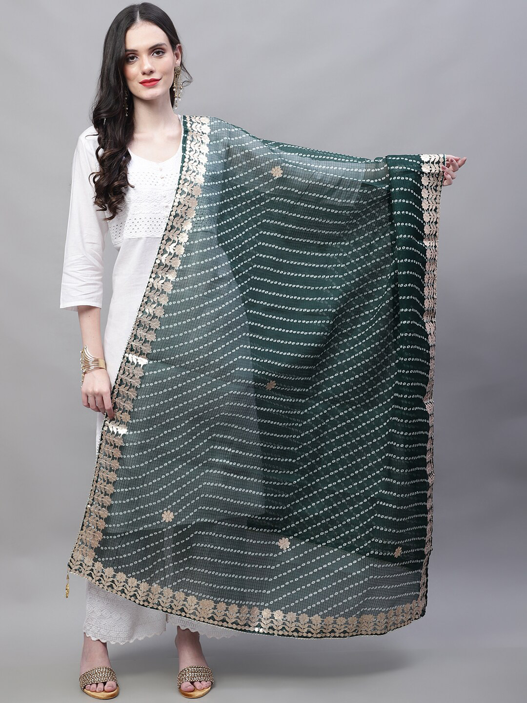 

SOUNDARYA Printed Pure Cotton Block Print Dupatta With Gotta Patti, Green