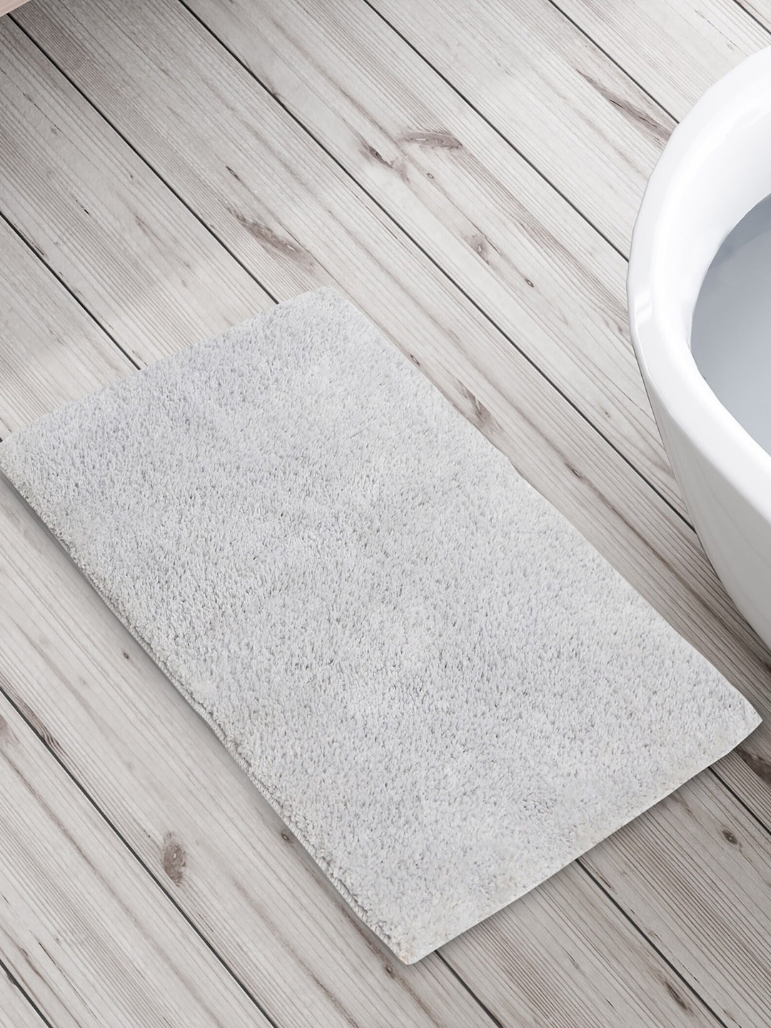 

Home Centre Grey Sapphire Anti-Slip Bath Rugs