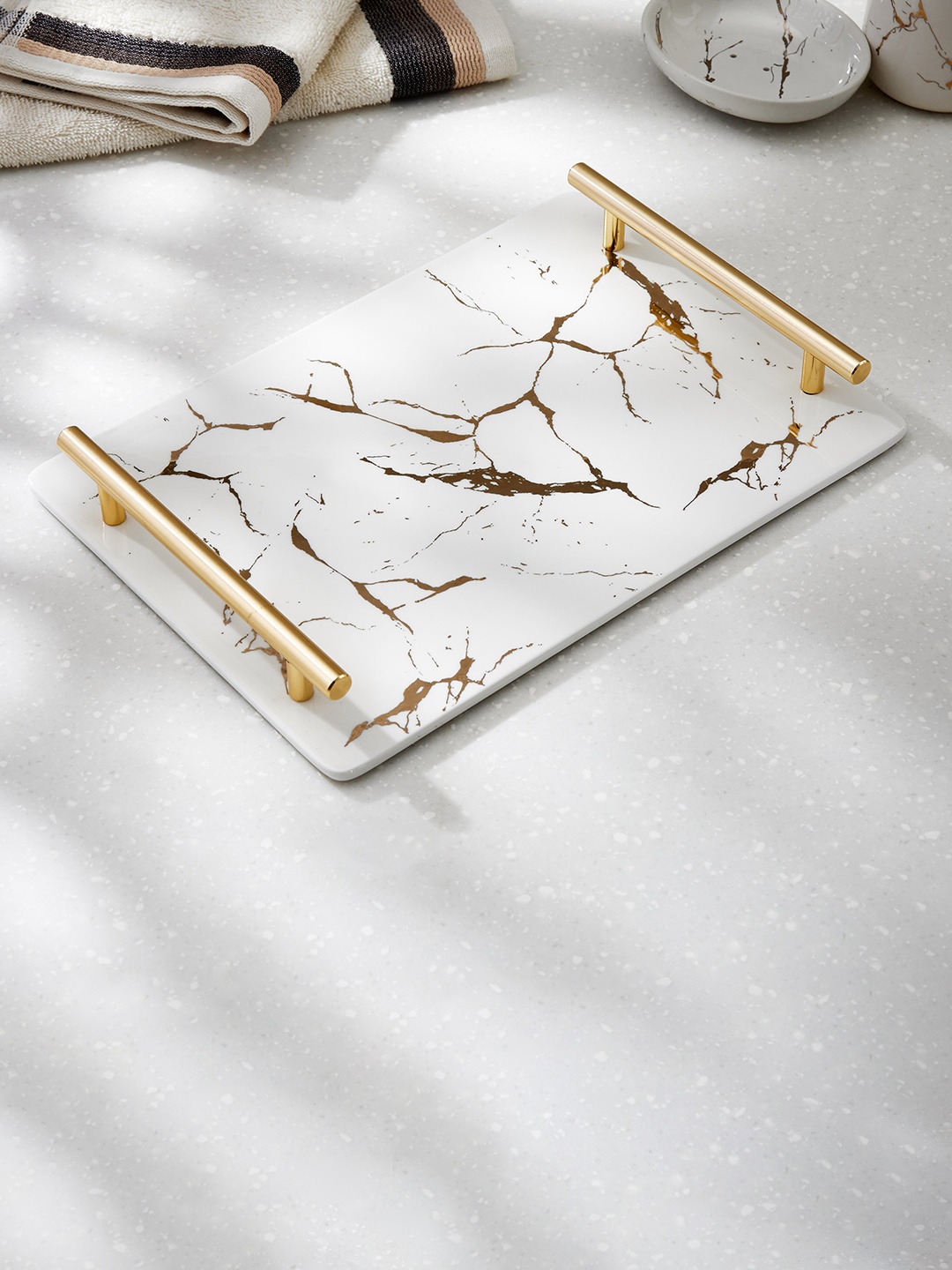 

Home Centre Aubree White & Brown Ceramic Decorative Tray
