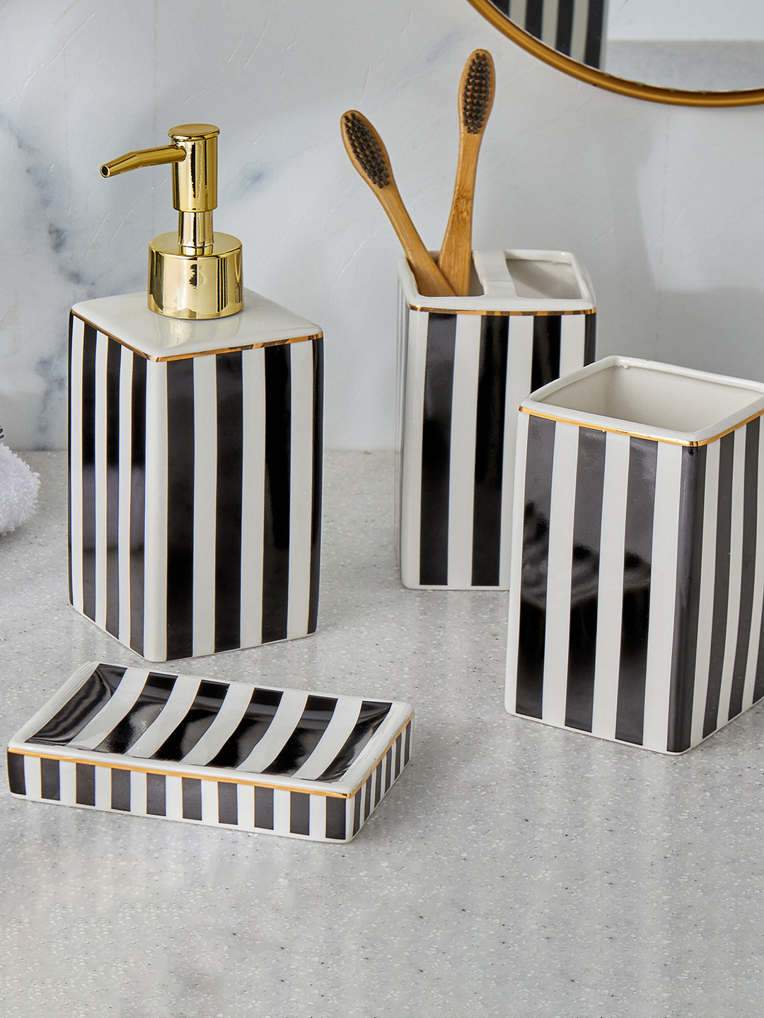 

Home Centre Aubree Black & White Striped Ceramic Tumbler