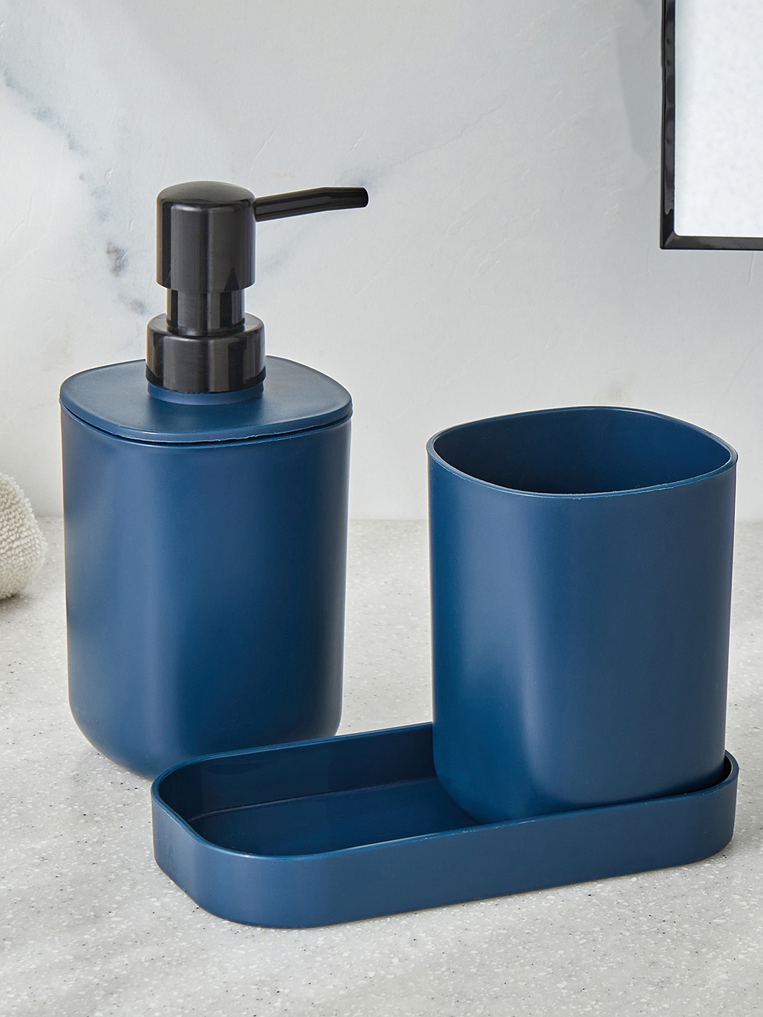 

Home Centre Pacific-Emery Giana Blue 3 Pieces Bathroom Accessories Set