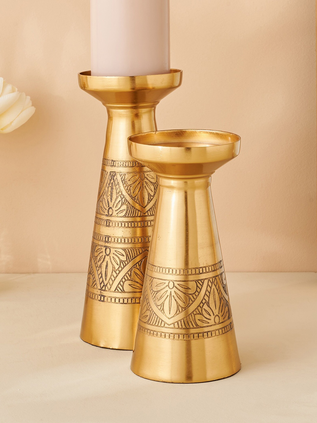 

Home Centre Hoovu Golden Etched Candle Holder, Gold