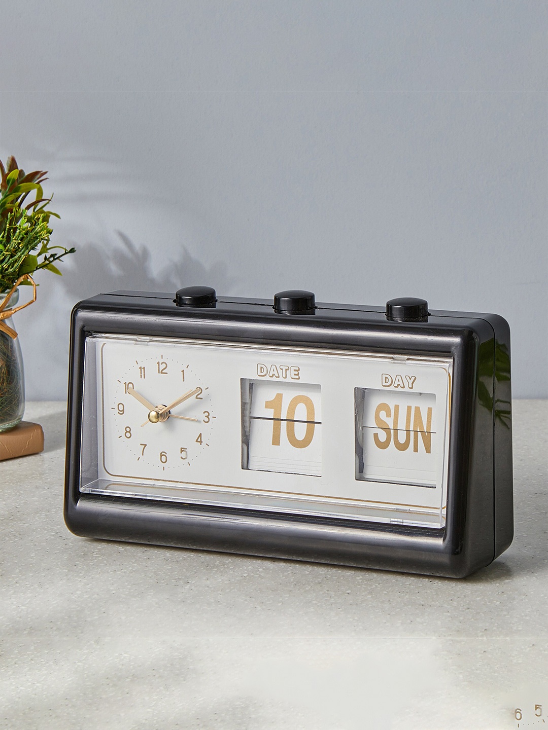 

Home Centre Casablanca Black Contemporary Table Clock