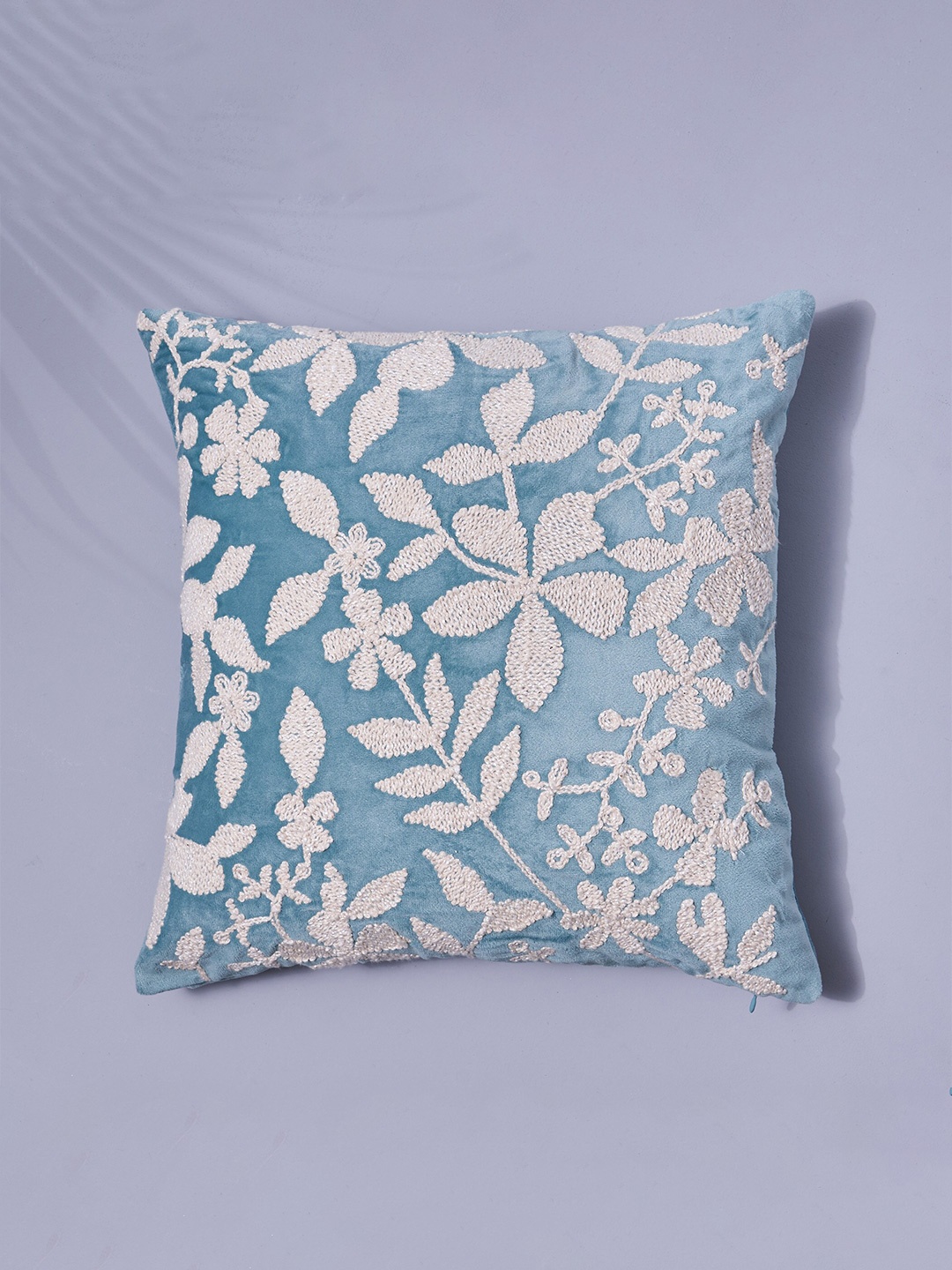 

Home Centre Endura Teal & White Floral Square Cushion Cover