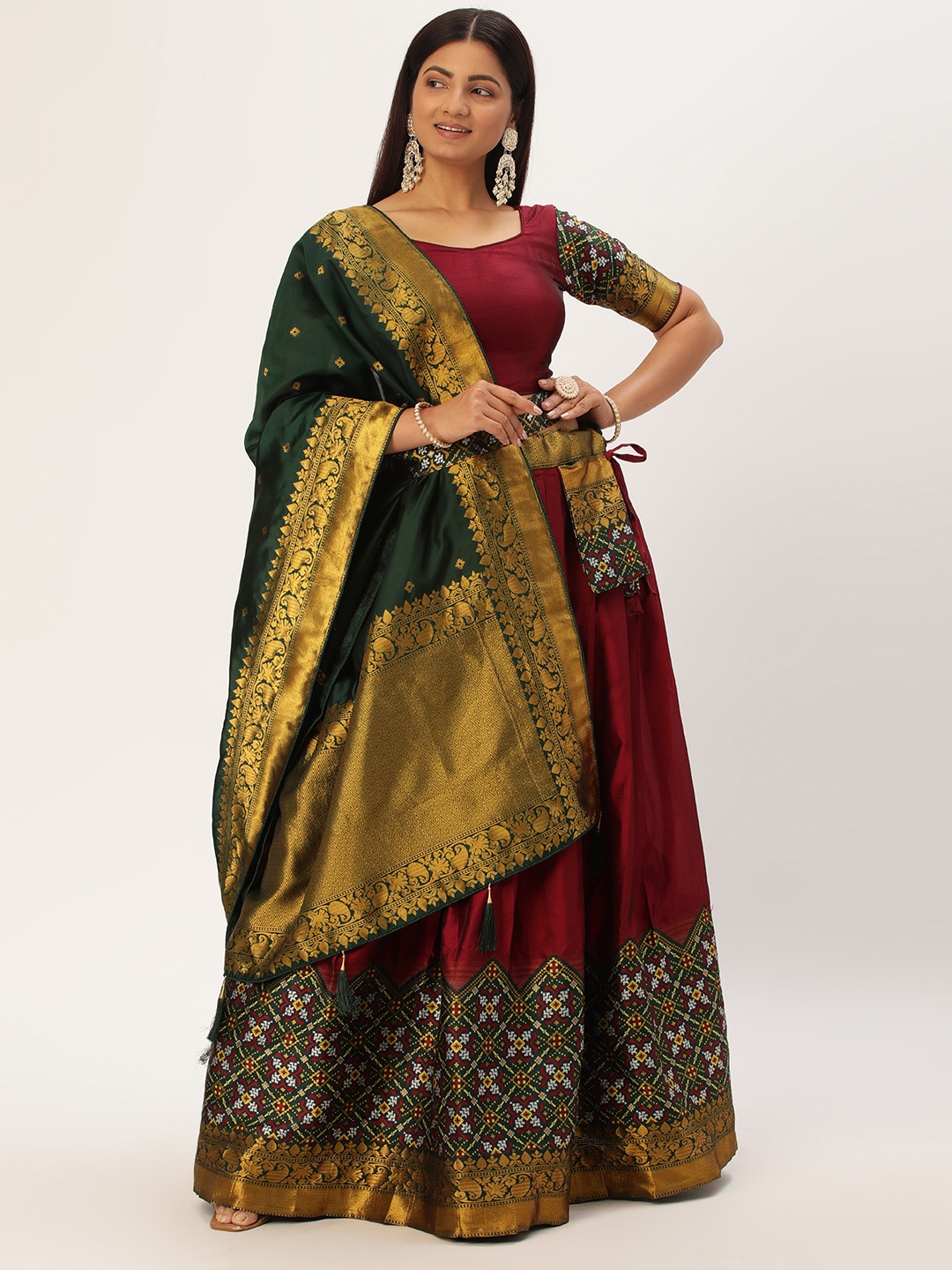 

Fabcartz Zari Unstitched Lehenga & Blouse With Dupatta, Maroon