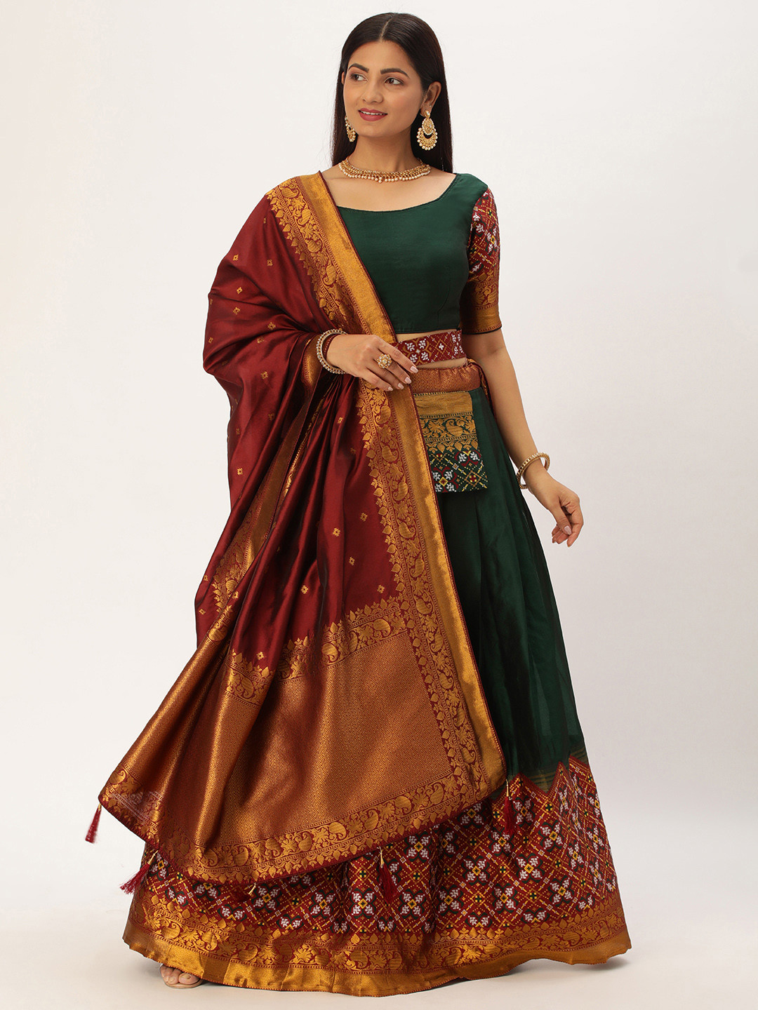 

Fabcartz Zari Unstitched Lehenga & Blouse With Dupatta, Green