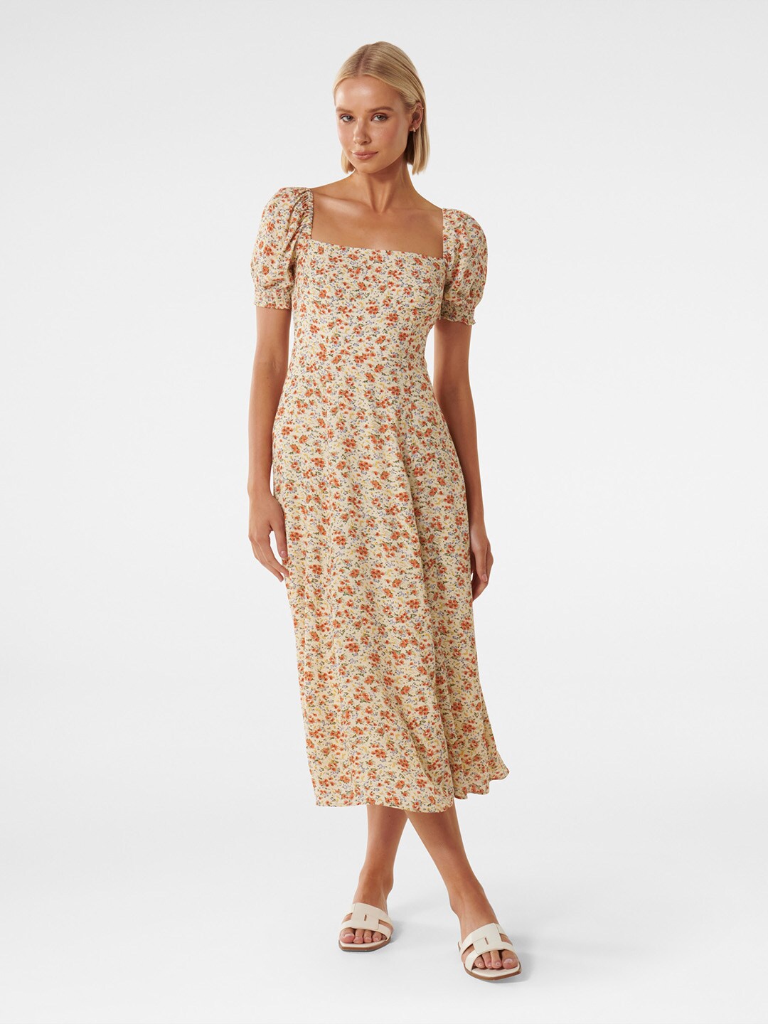

Forever New Floral Printed Square Neck Puff Sleeve Smocked Fit & Flare Midi Dress, White