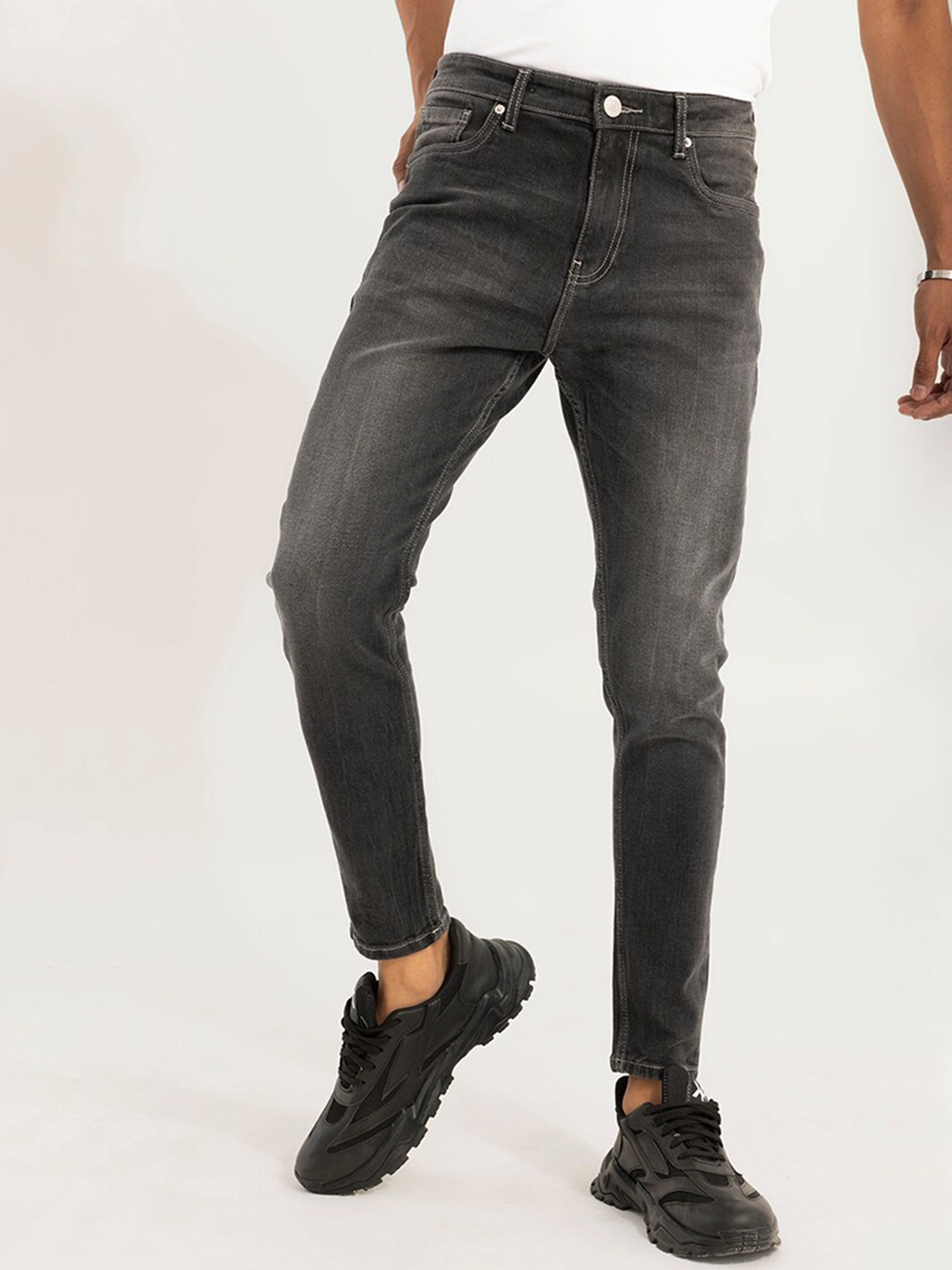 

Snitch Men Charcoal Skinny Fit Light Fade Stretchable Jeans