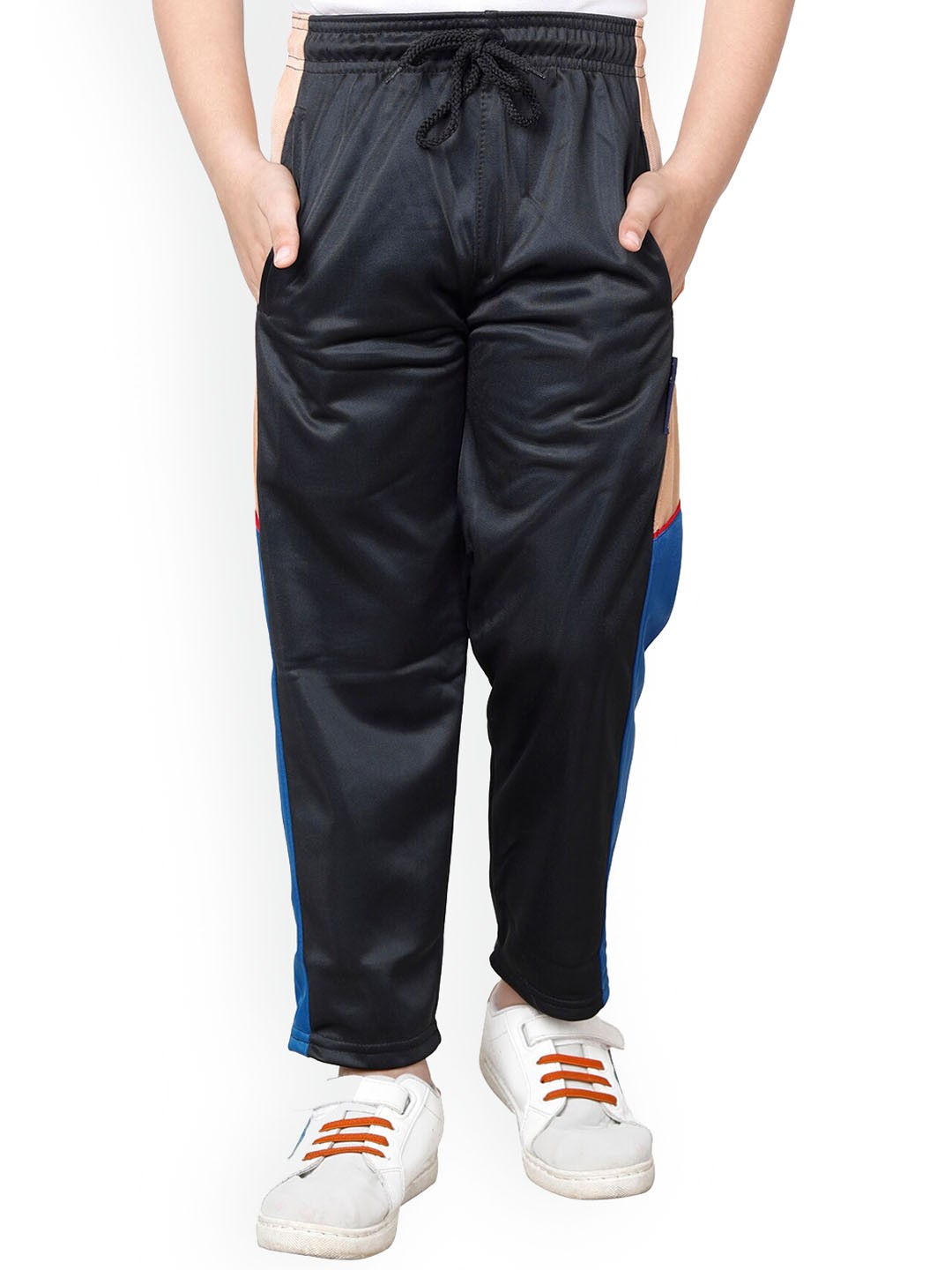 

IndiWeaves Boys Colourblocked Mid-Rise Regular Fit Track pant, Black