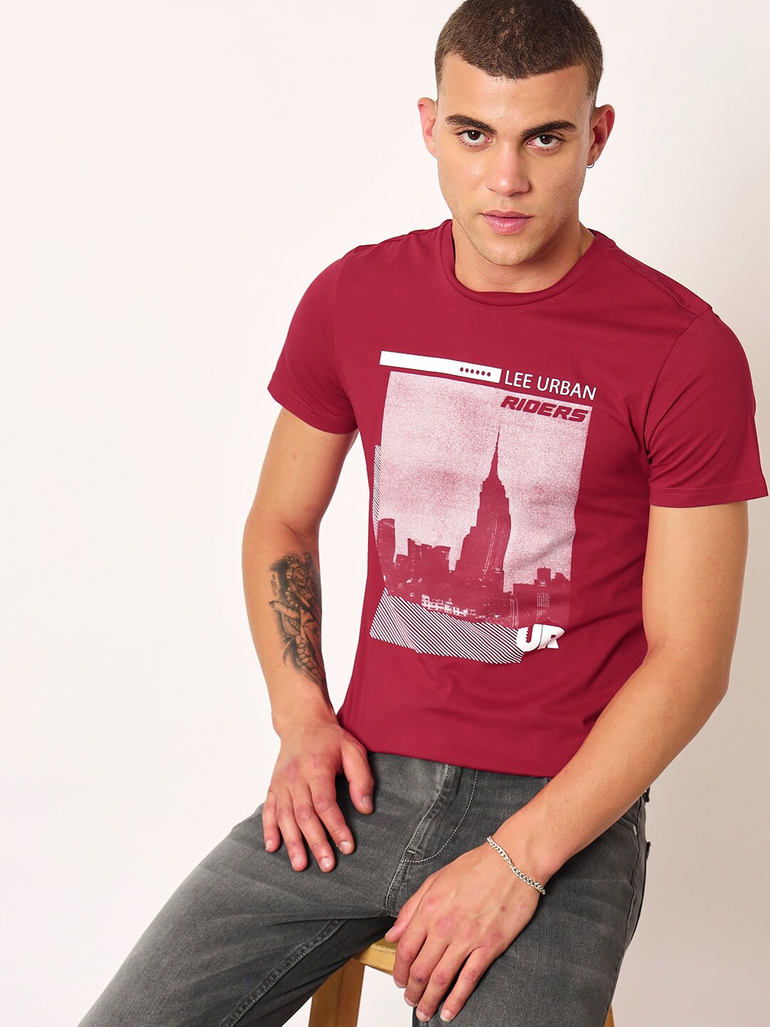 

Lee Graphic Printed Cotton Slim Fit T-shirt, Red