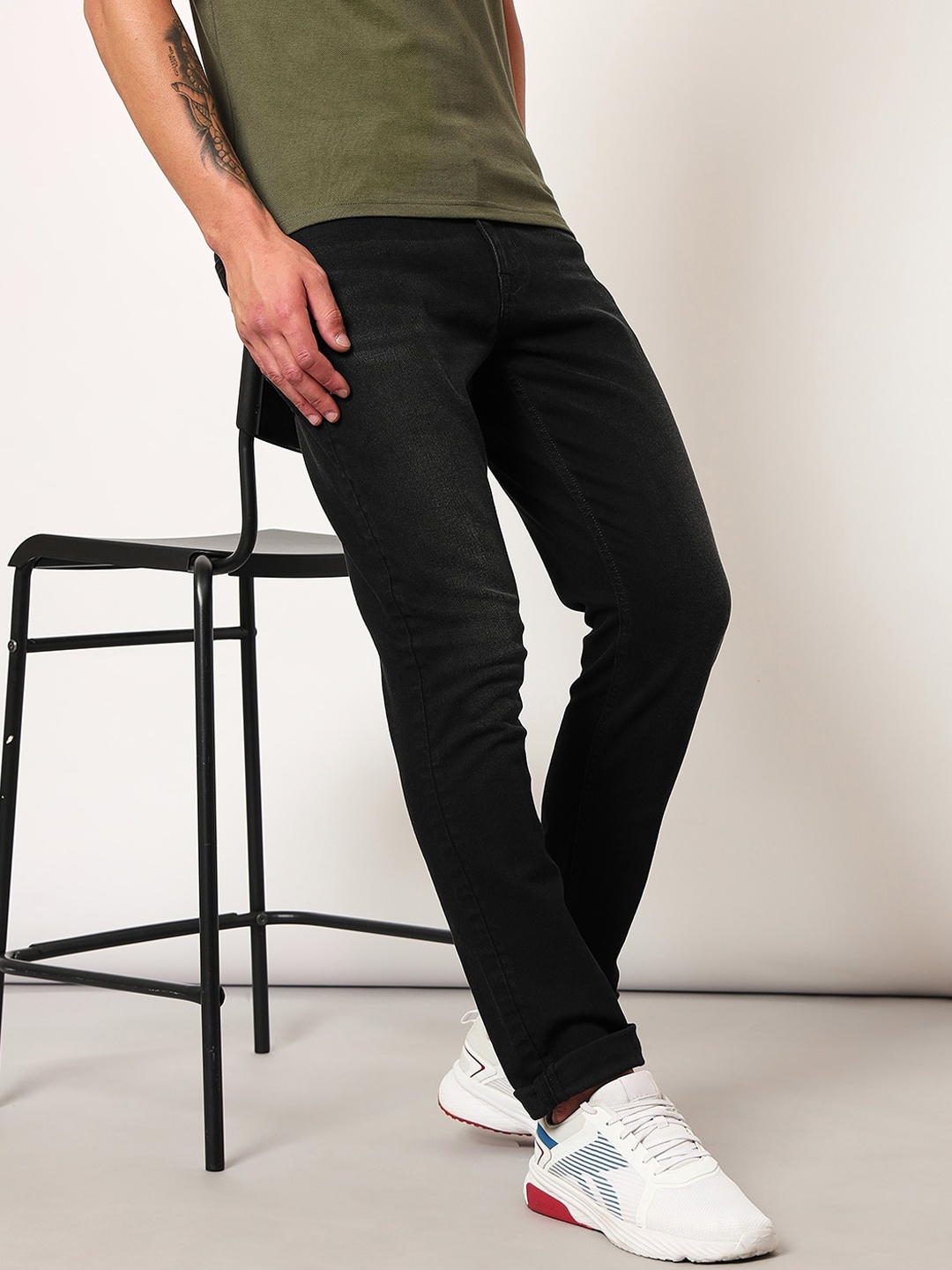 

Lee Men Bruce Mid Rise Skinny Fit Stretchable Jeans, Black