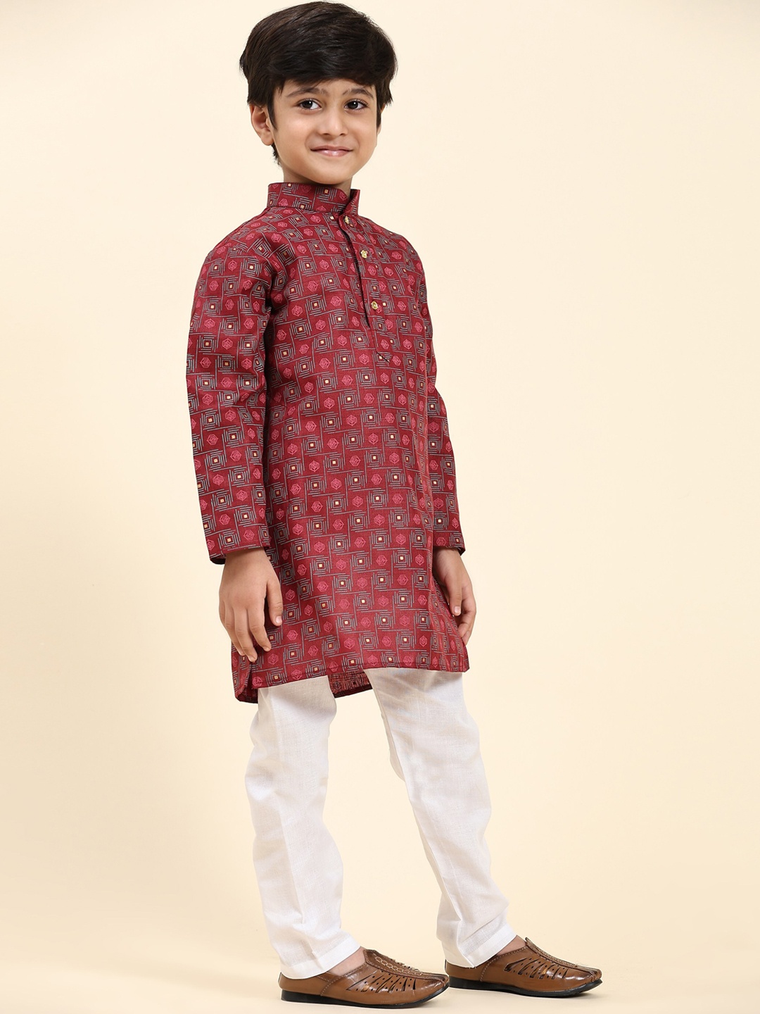 

Pro-Ethic STYLE DEVELOPER Boys Geometric Printed Kurta with Pyjamas, Maroon