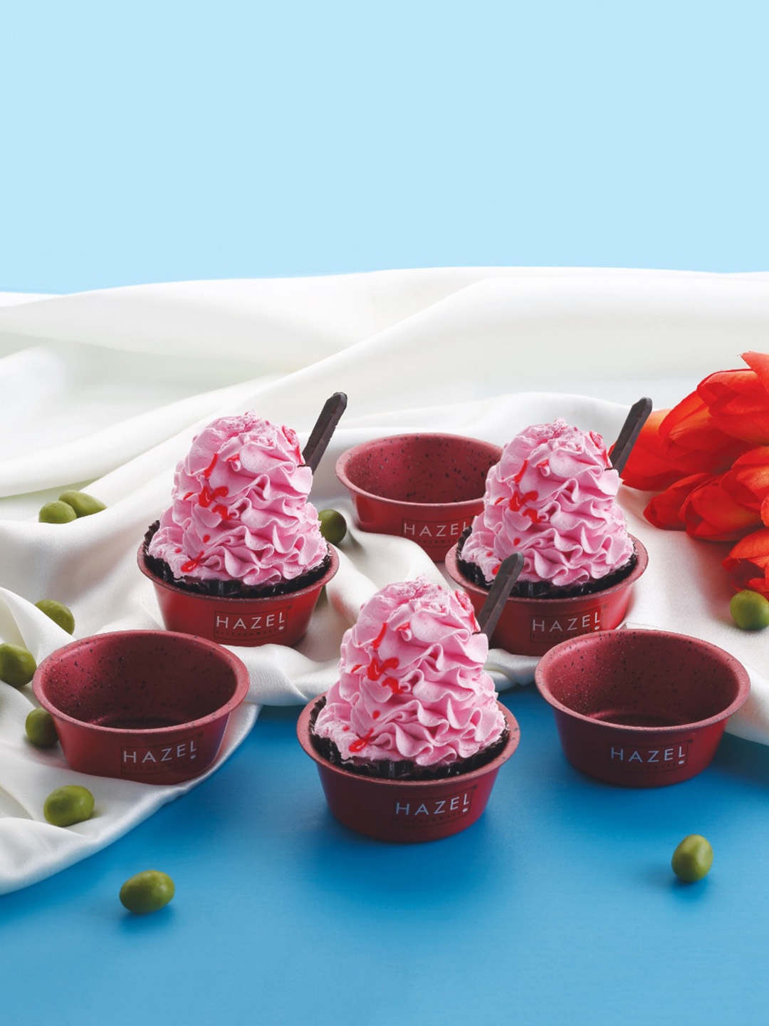 

HAZEL Red 6 Pieces Non-Stick Aluminum Mini Cupcake Mould-75ml