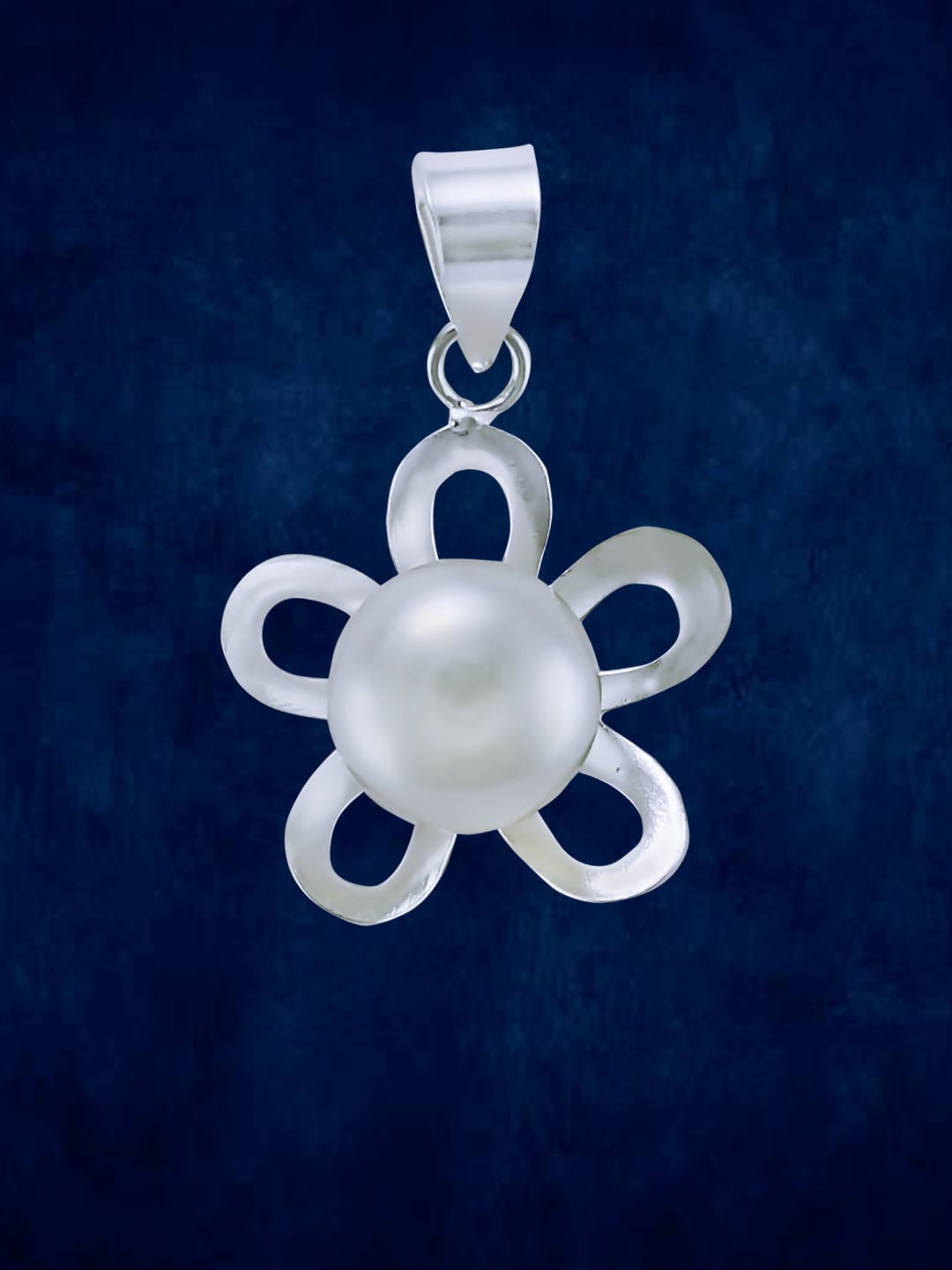 

Taraash 925 Sterling Silver Pearl Beaded Pendant, White