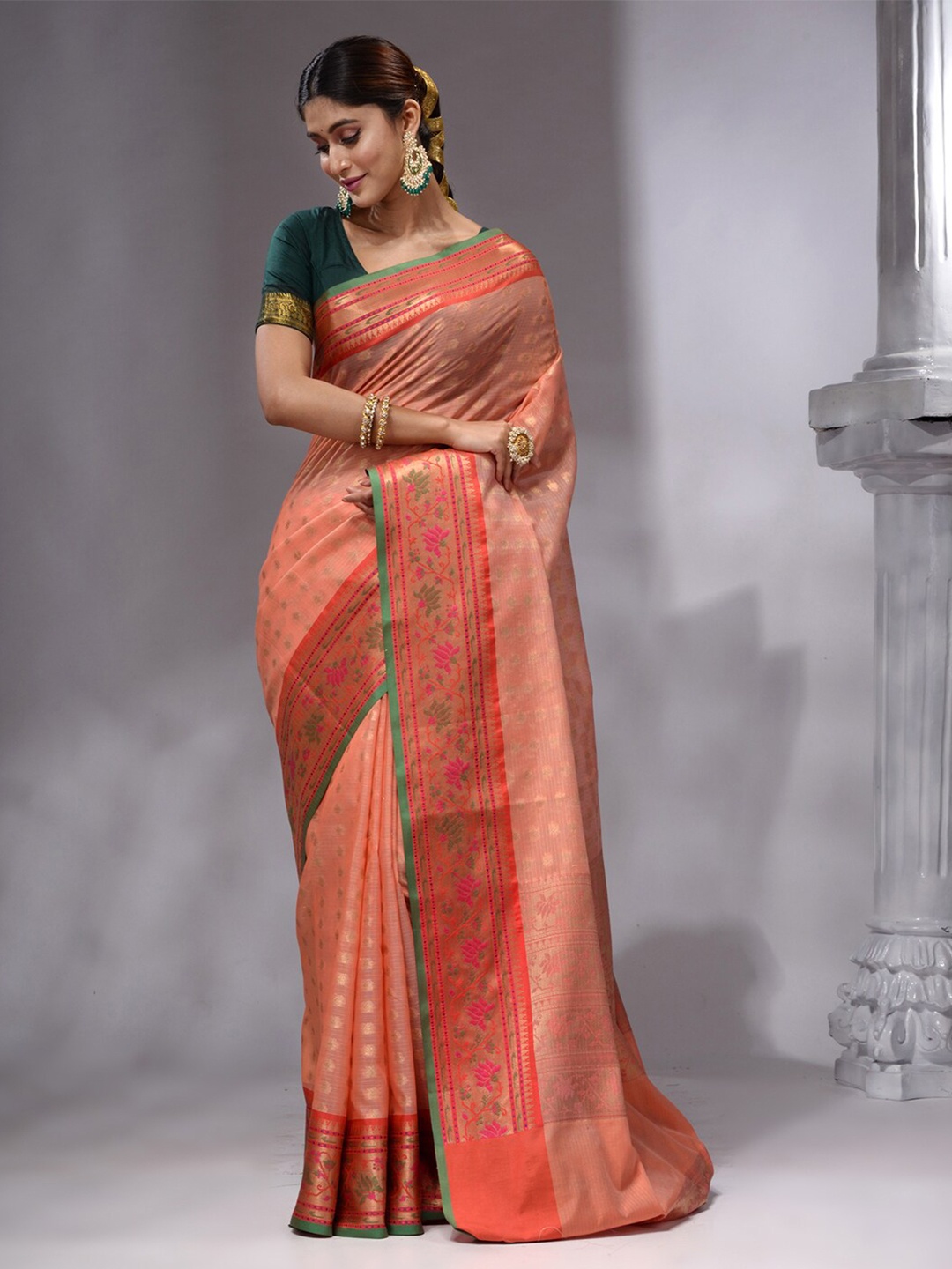 

HOUSE OF BEGUM Woven Design Zari Pure Cotton Banarasi Saree, Peach