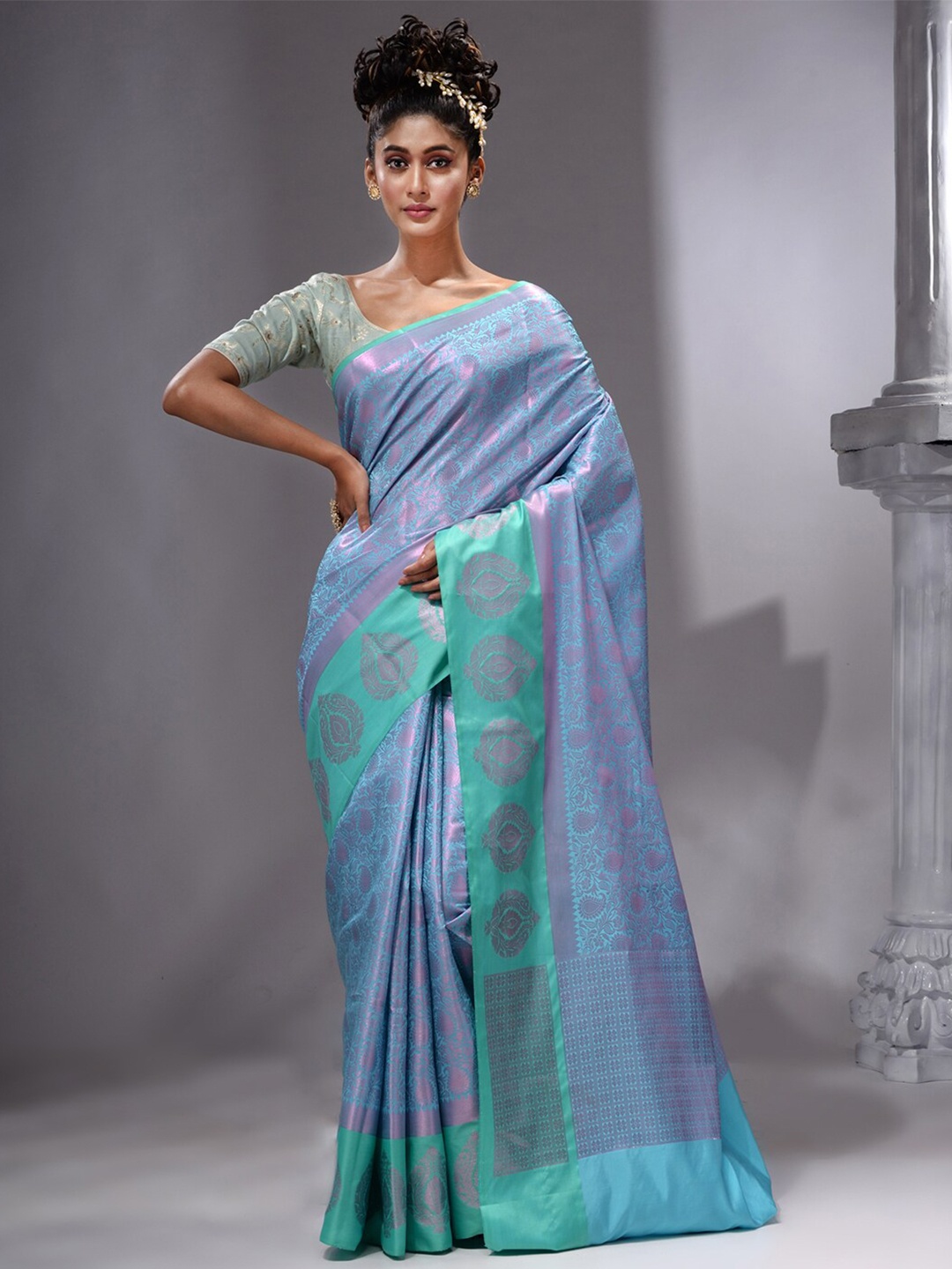 

HOUSE OF BEGUM Woven Design Zari Pure Linen Banarasi Saree, Blue