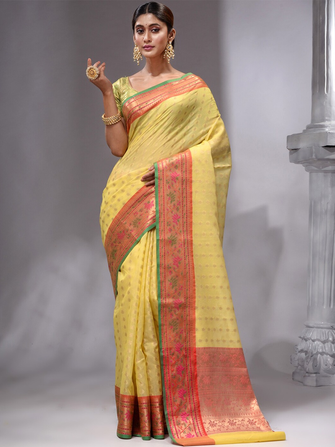 

HOUSE OF BEGUM Woven Design Zari Pure Cotton Banarasi Saree, Yellow