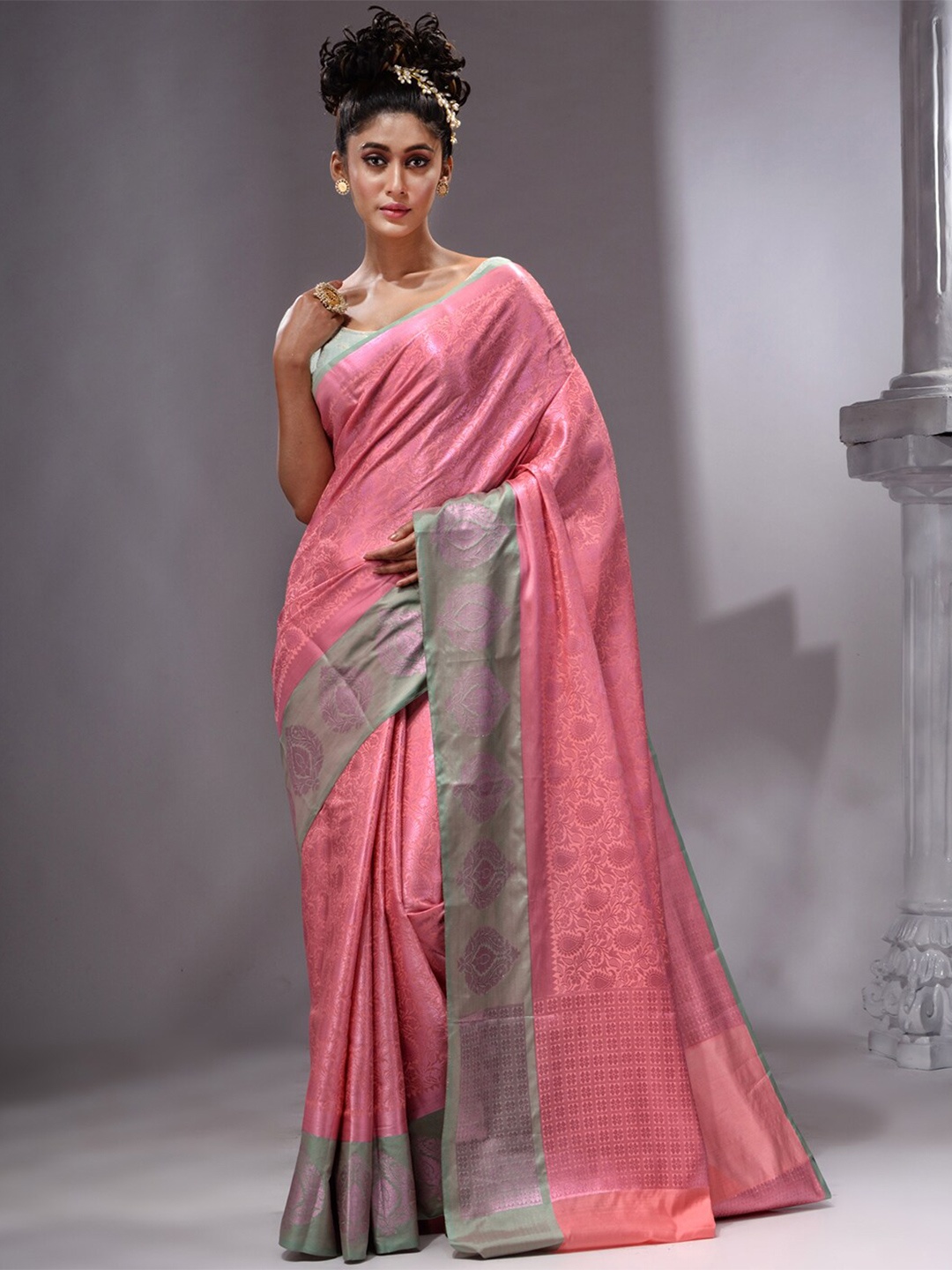 

HOUSE OF BEGUM Ethnic Motifs Woven Design Zari Pure Linen Banarasi Saree, Pink