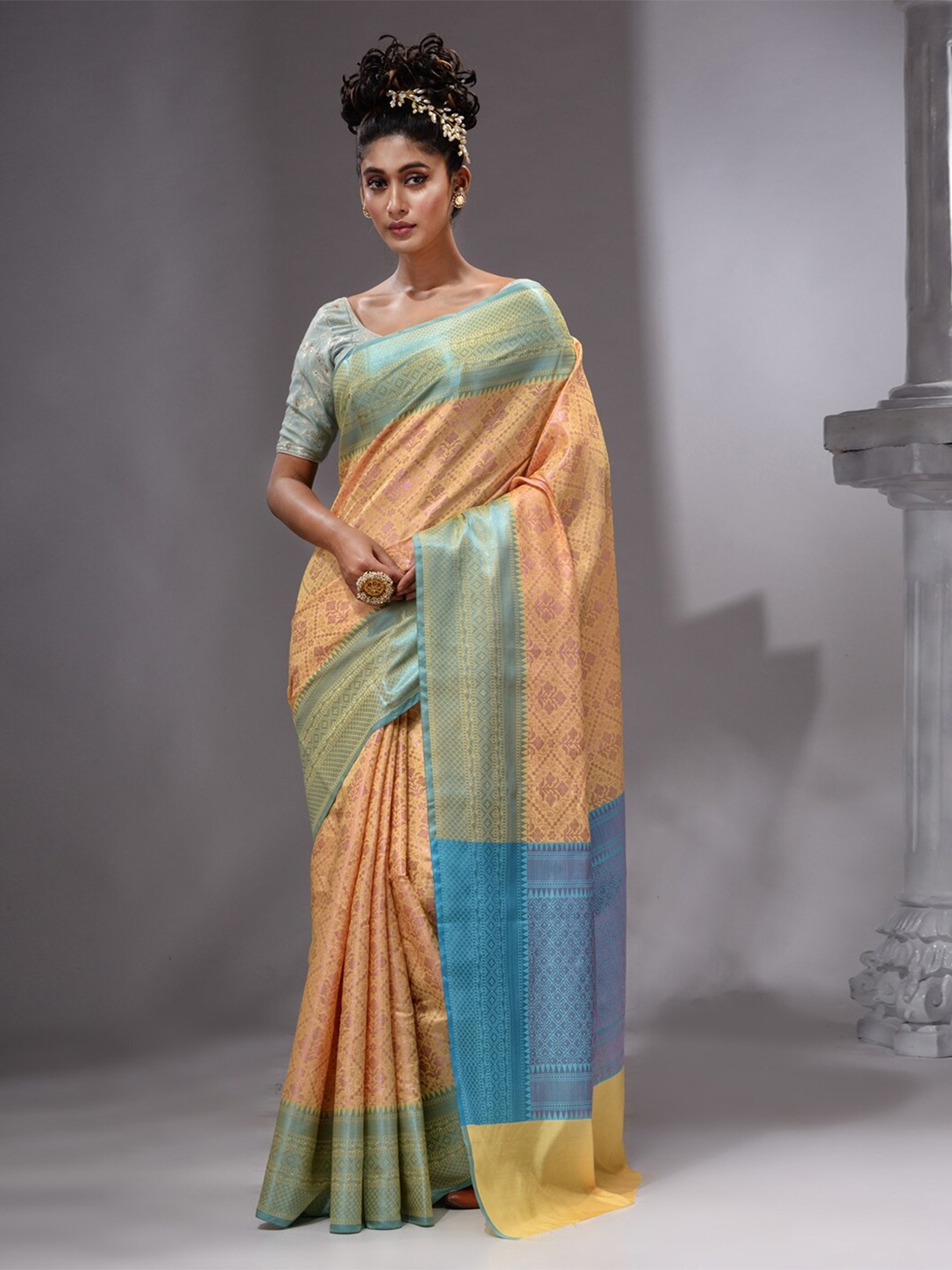 

HOUSE OF BEGUM Woven Design Zari Pure Linen Banarasi Saree, Yellow