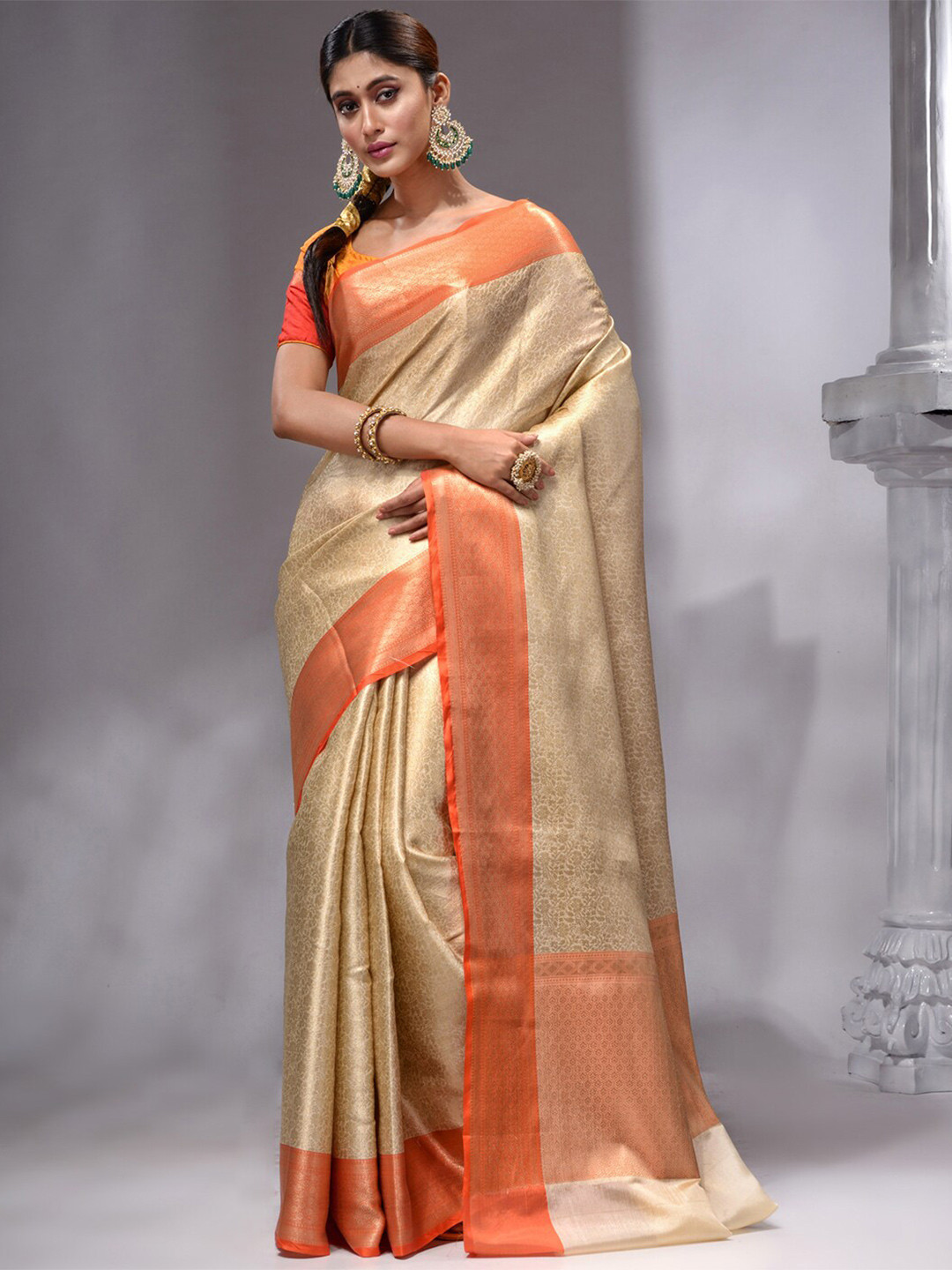 

HOUSE OF BEGUM Floral Woven Design Zari Pure Linen Banarasi Saree, Beige