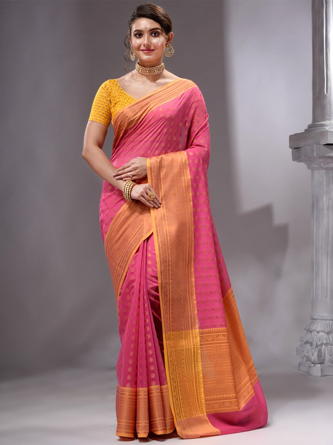 

HOUSE OF BEGUM Floral Woven Design Zari Pure Cotton Banarasi Saree, Pink