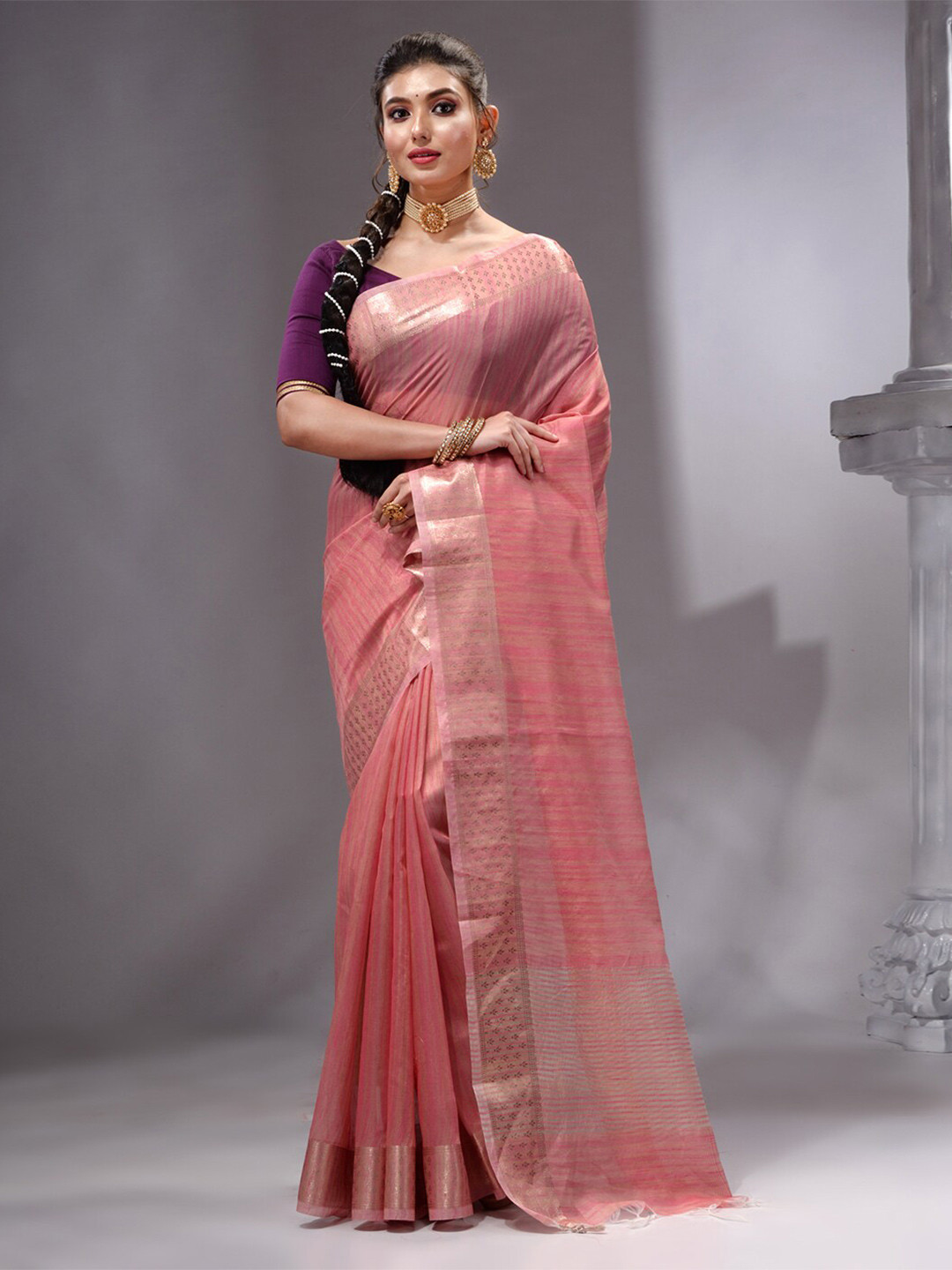 

HOUSE OF BEGUM Zari Pure Linen Banarasi Saree, Peach