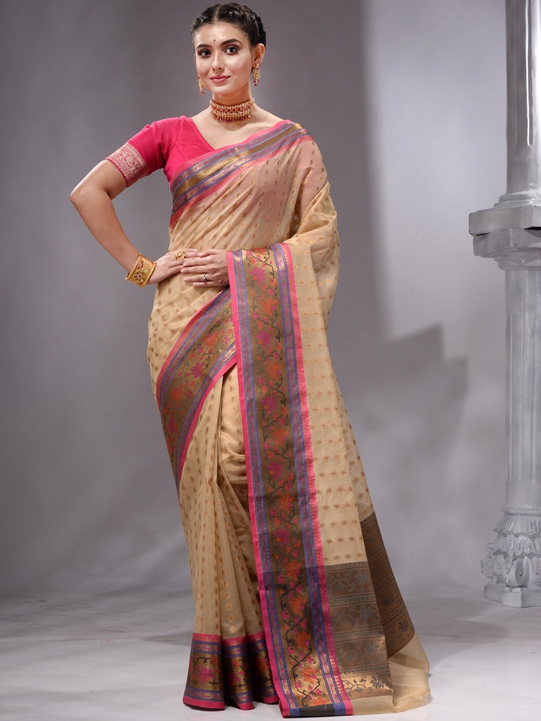 

HOUSE OF BEGUM Woven Design Zari Silk Blend Banarasi Saree, Beige