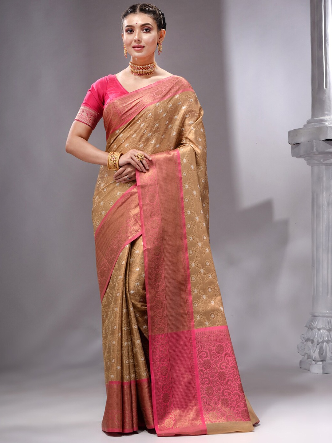 

HOUSE OF BEGUM Woven Design Zari Banarasi Saree, Beige