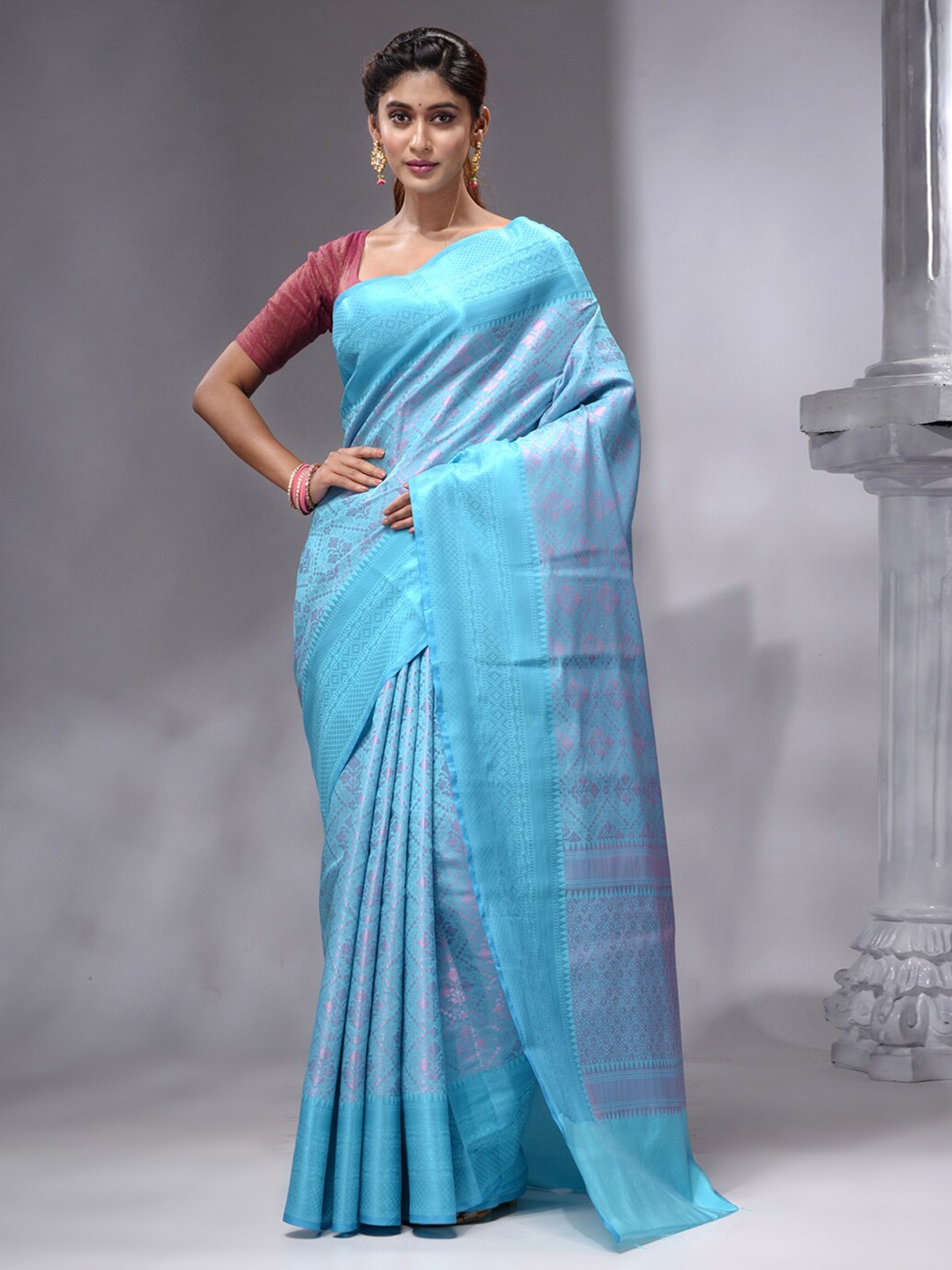 

HOUSE OF BEGUM Woven Design Zari Pure Linen Banarasi Saree, Blue