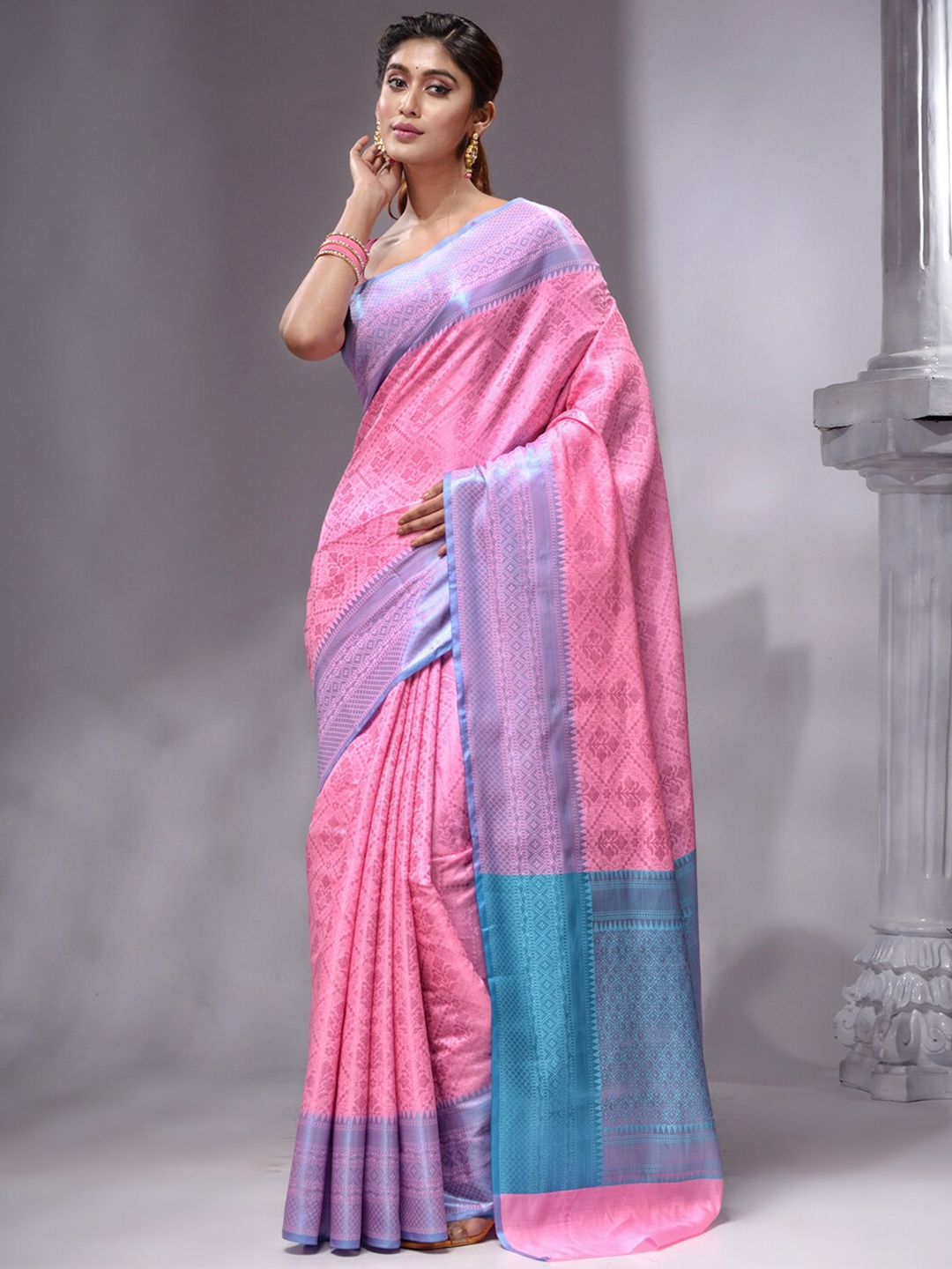 

HOUSE OF BEGUM Ethnic Motifs Woven Design Zari Pure Linen Banarasi Saree, Pink