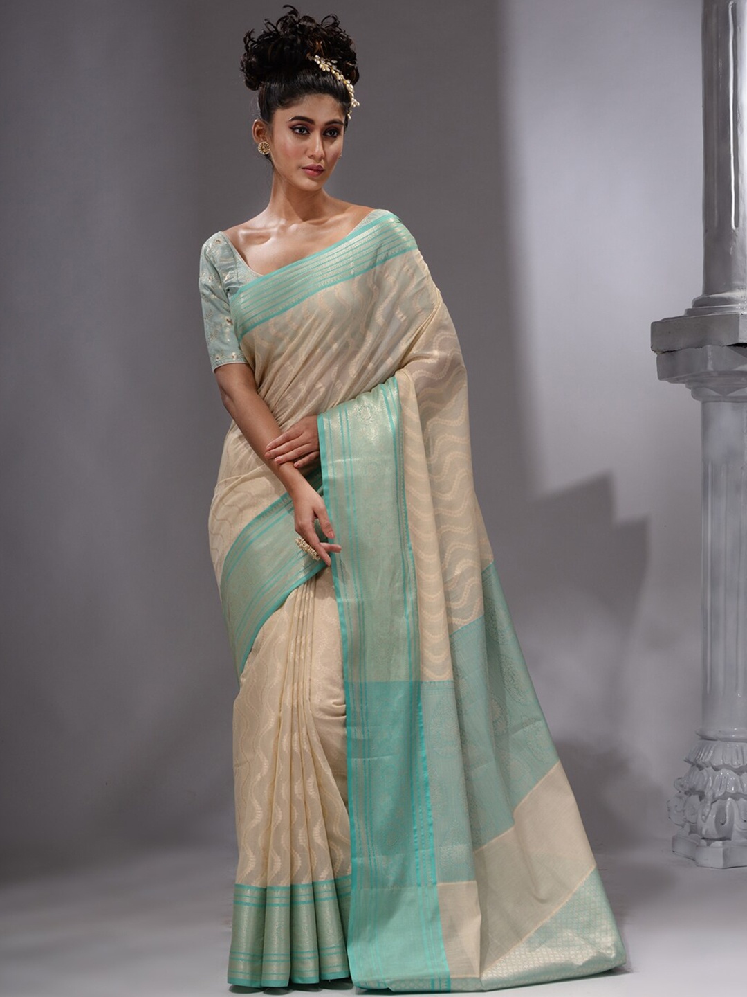 

HOUSE OF BEGUM Woven Design Zari Pure Cotton Banarasi Saree, Beige