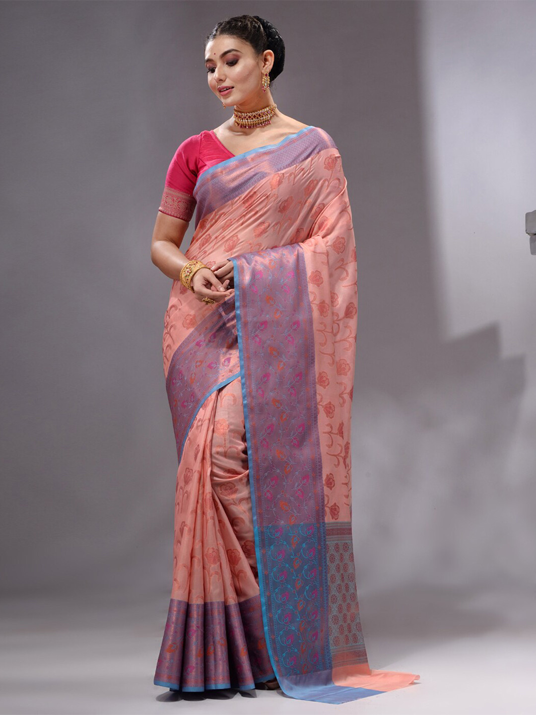 

HOUSE OF BEGUM Floral Woven Design Zari Banarasi Saree, Peach