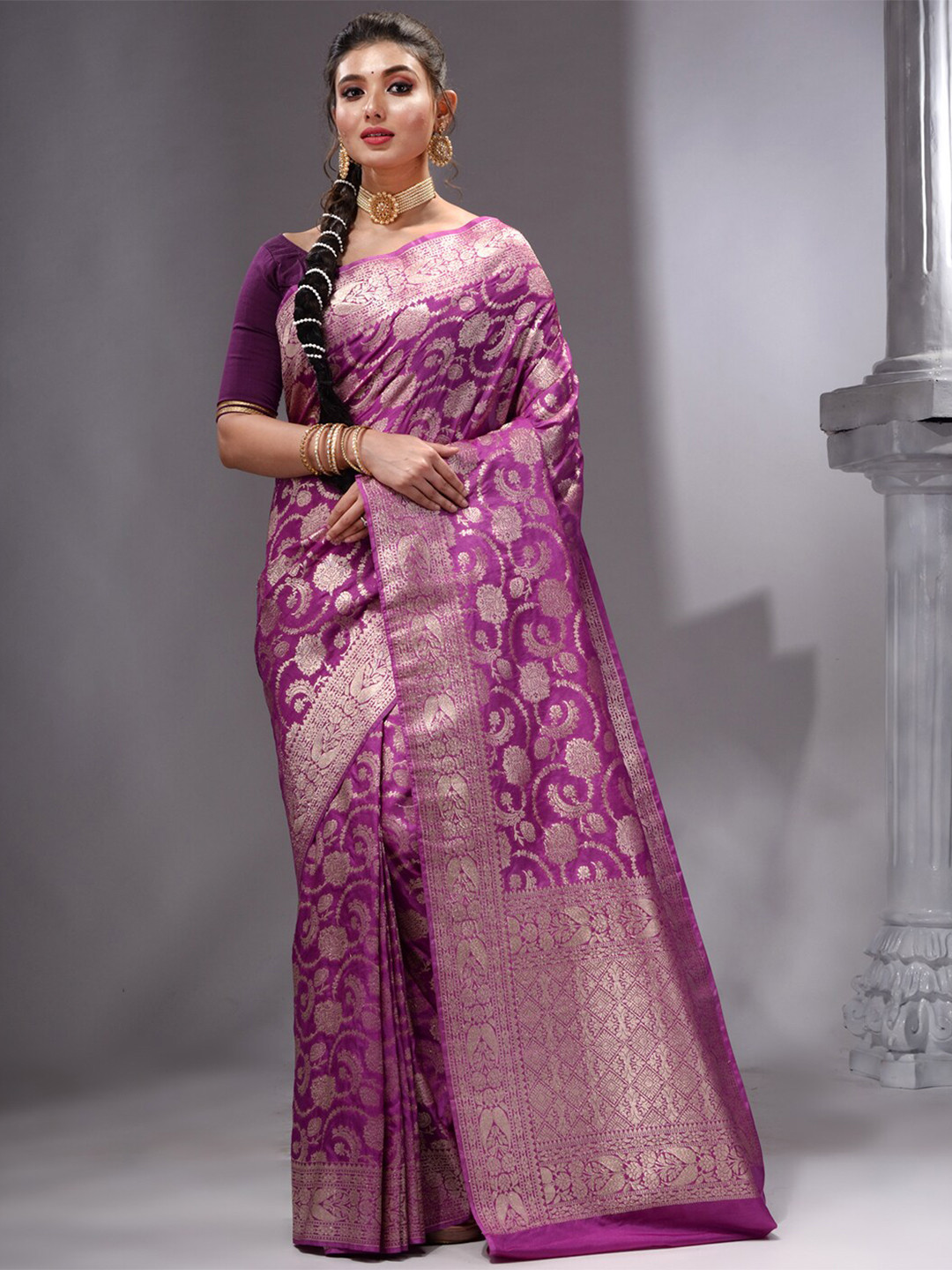 

HOUSE OF BEGUM Woven Design Zari Banarasi Saree, Purple