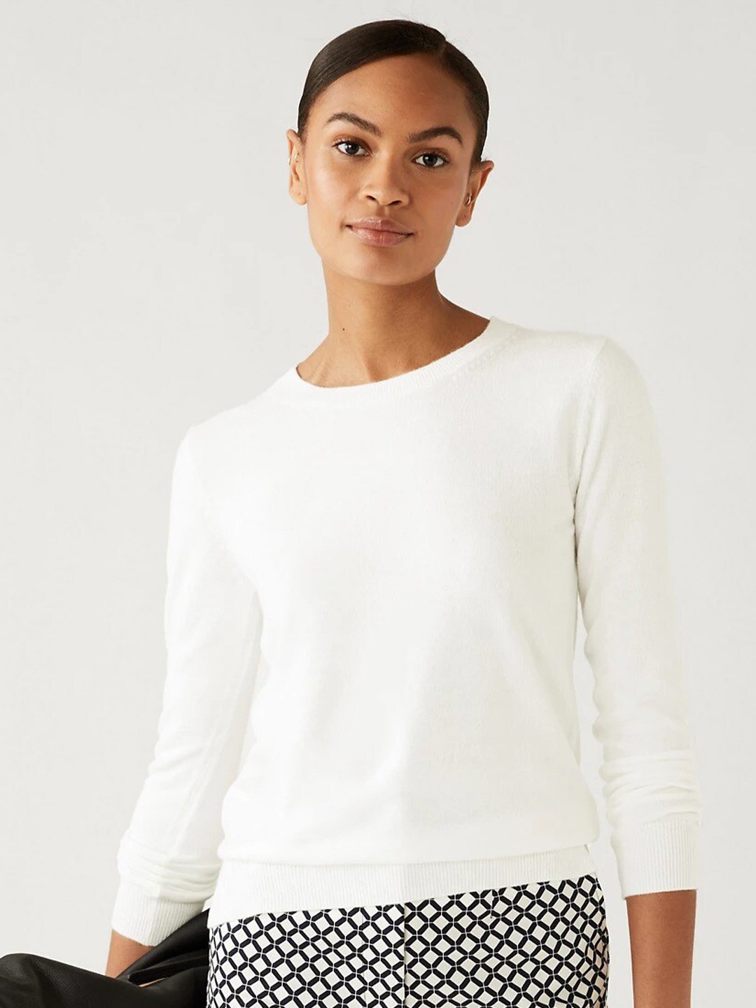 

Marks & Spencer Round Neck Acrylic Sweater, White