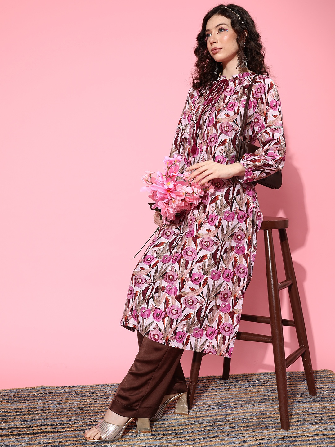 

Varanga Women Floral Printed Kurta, Pink