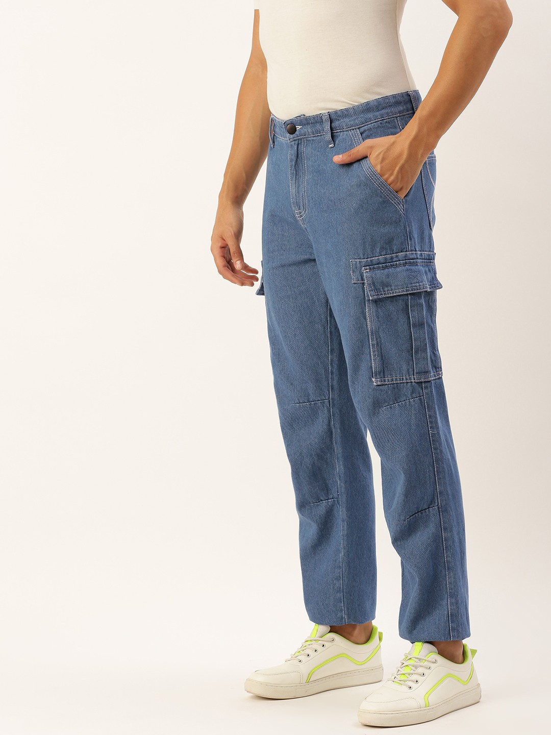 

Bene Kleed Men Mid-Rise Relaxed Fit Cargo Jean with Contrast Stitch, Blue