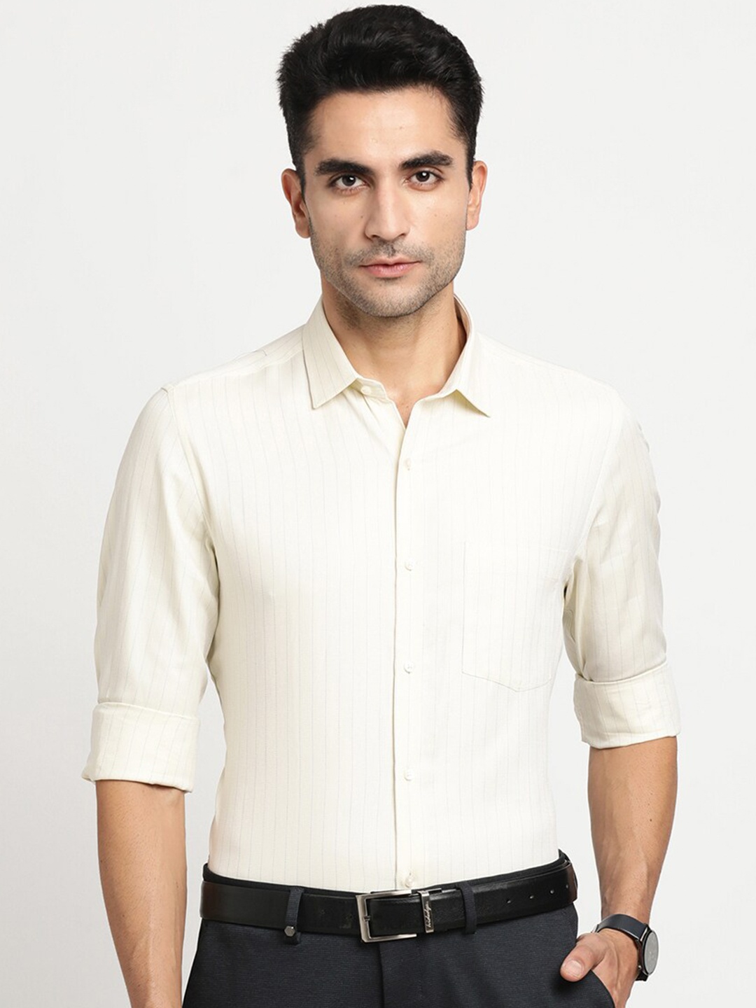 

Turtle Modern Slim Fit Opaque Pure Cotton Formal Shirt, Yellow