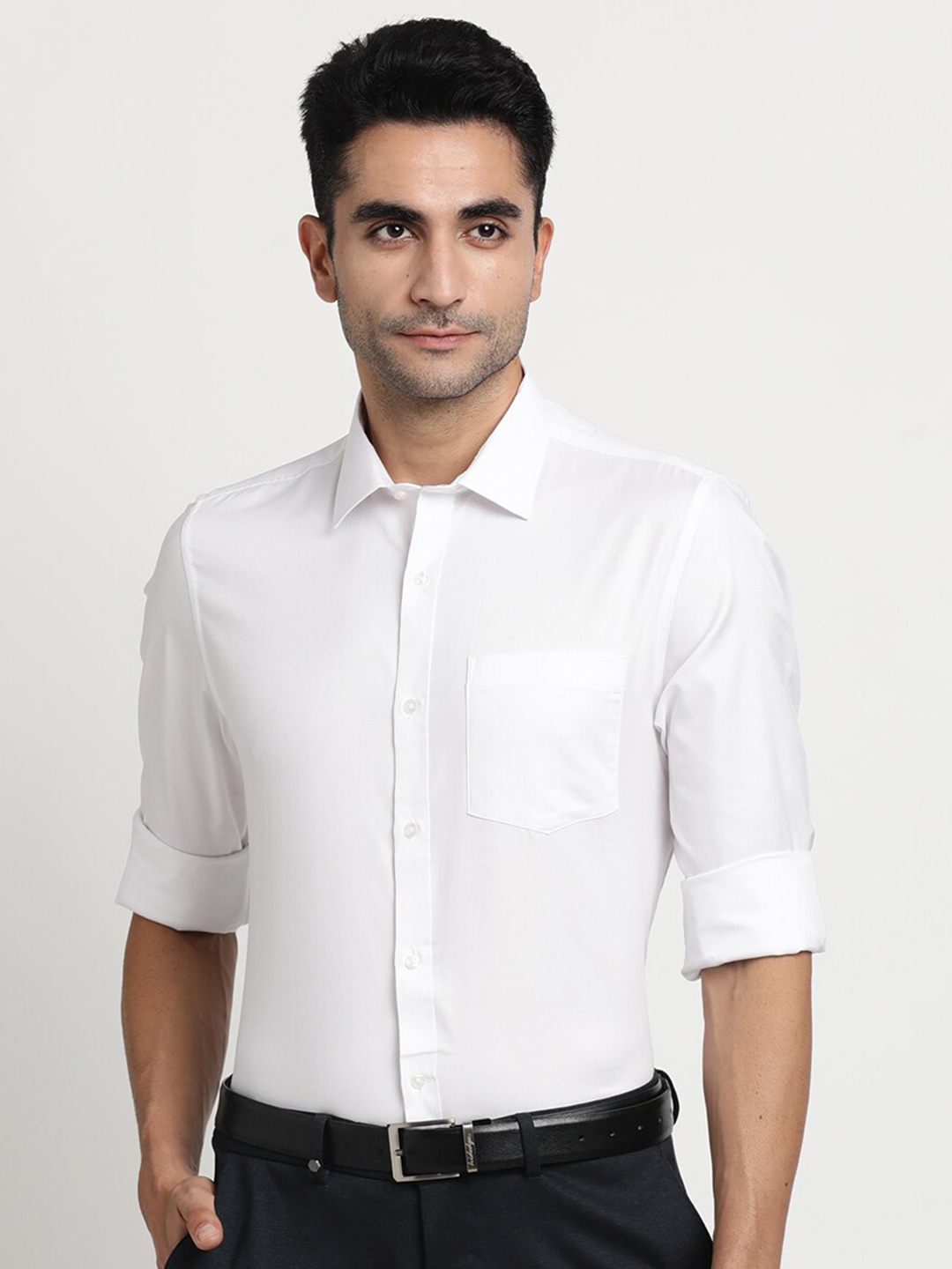 

Turtle Spread Collar Modern Slim Fit Opaque Formal Shirt, White