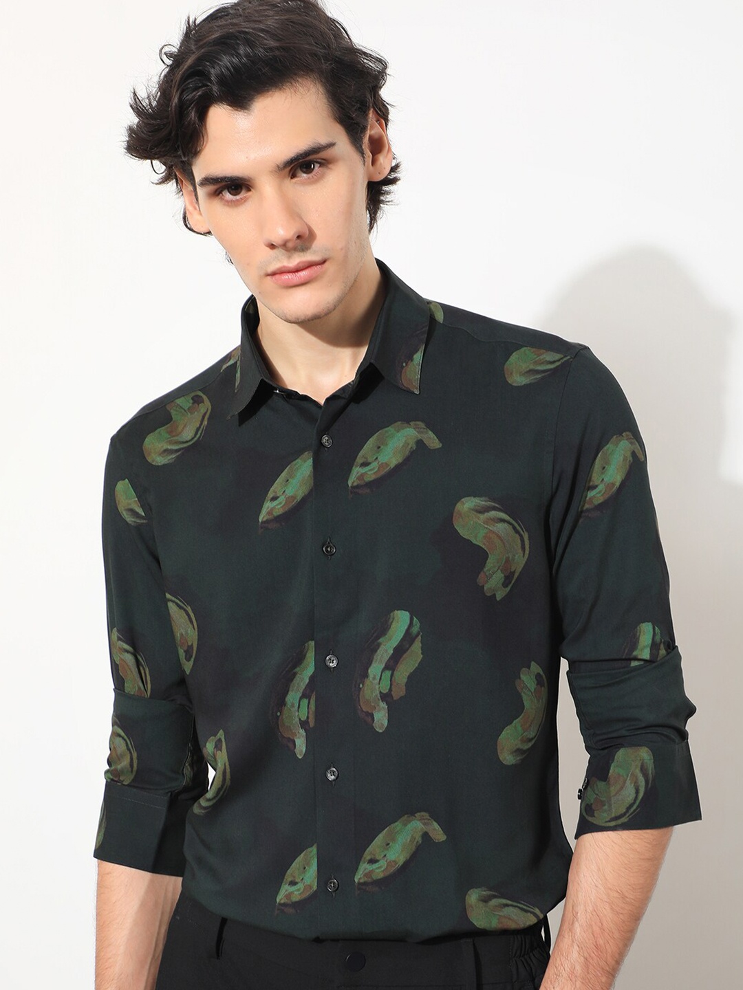 

RARE RABBIT Men Inari Slim Fit Abstract Printed Shirt, Green