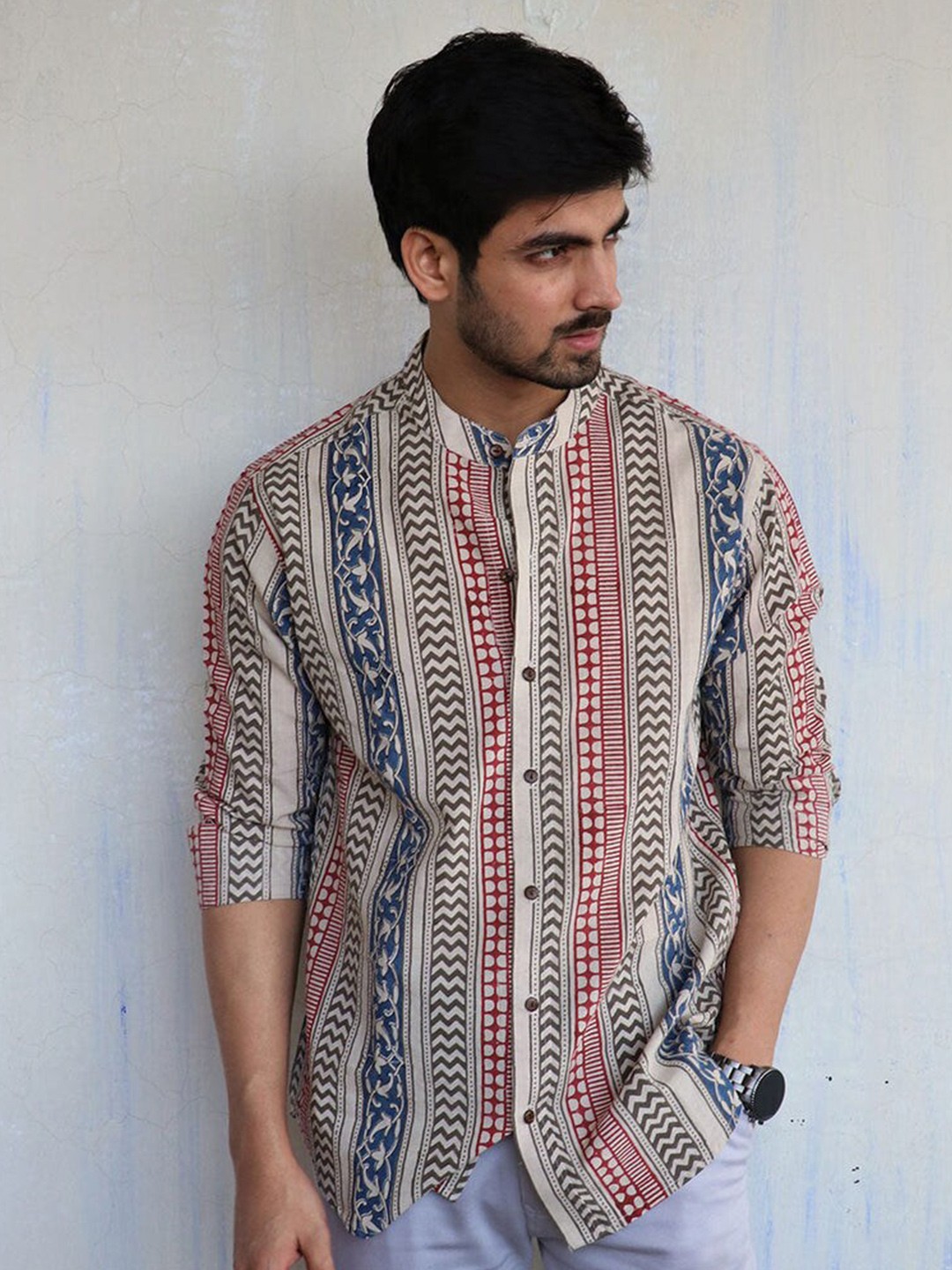 

LAKAALA Ethnic Motifs Printed Classic Band Collar Casual Pure Cotton Shirt, Cream