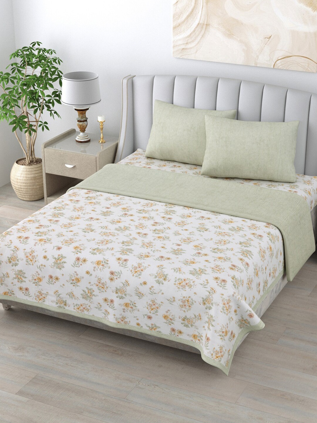 

Home Fresh Rosemary White & Green 4-Pieces Printed Pure Cotton Reversible Bedding Set