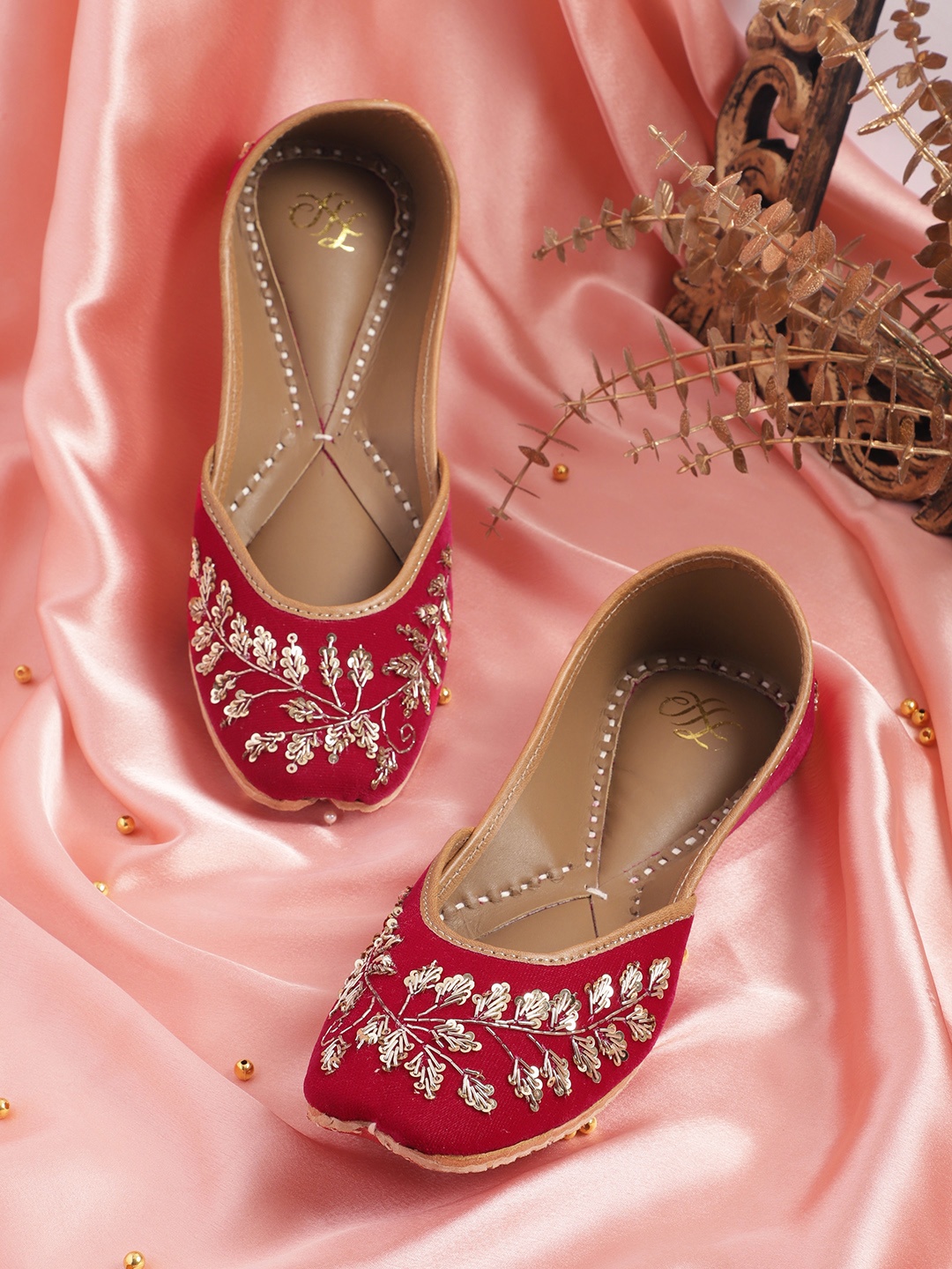 

House of Pataudi Women Embellished Mojaris, Red