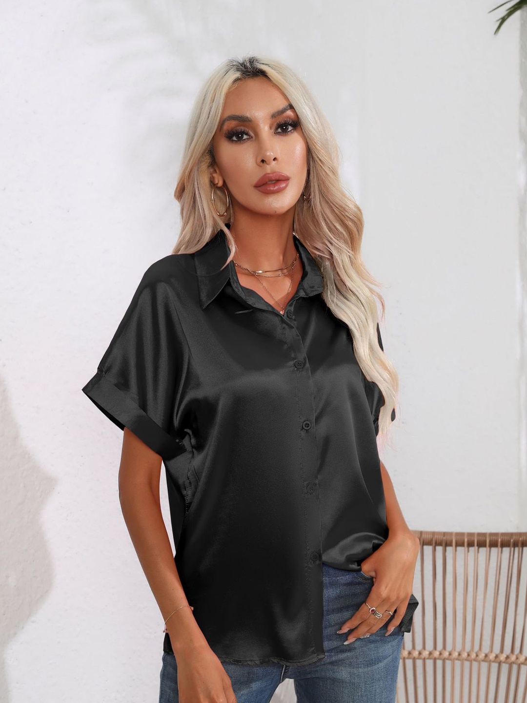 

StyleCast Black Extended Sleeves Shirt Style Satin Top