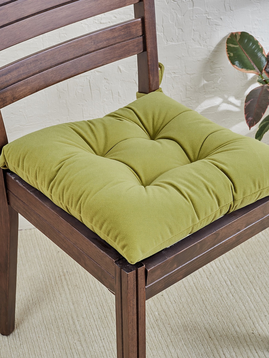 

Home Centre Harbour Green Velvet Square Chair Pad