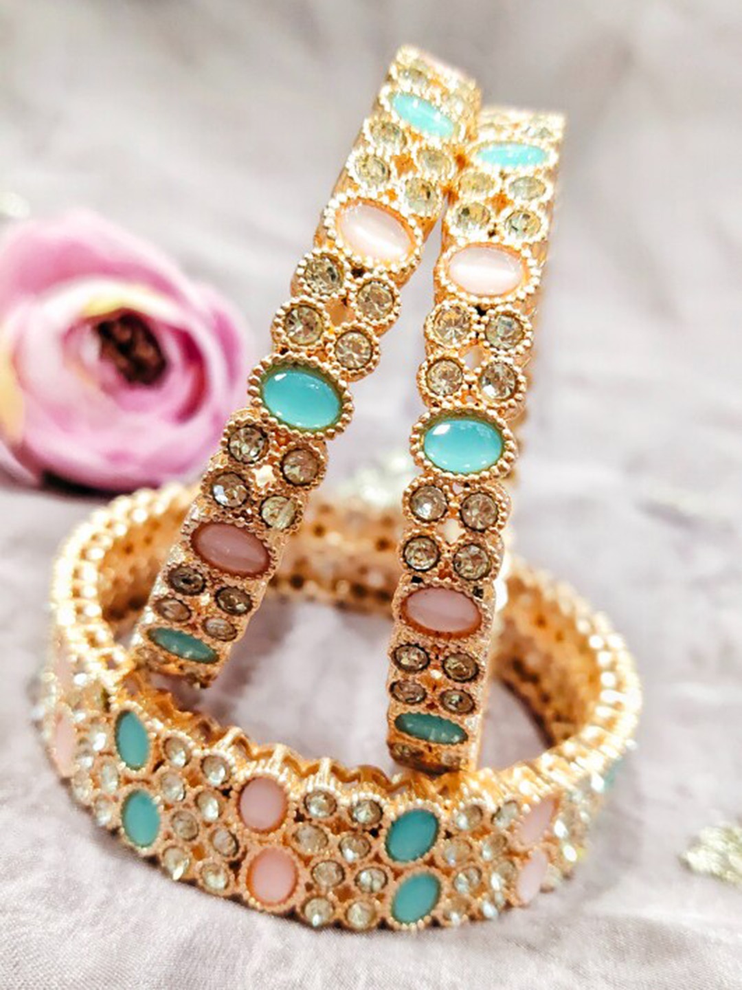 

FEMMIBELLA Set Of 4 Rose Gold-Plated Cubic Zirconia Studded Bangles