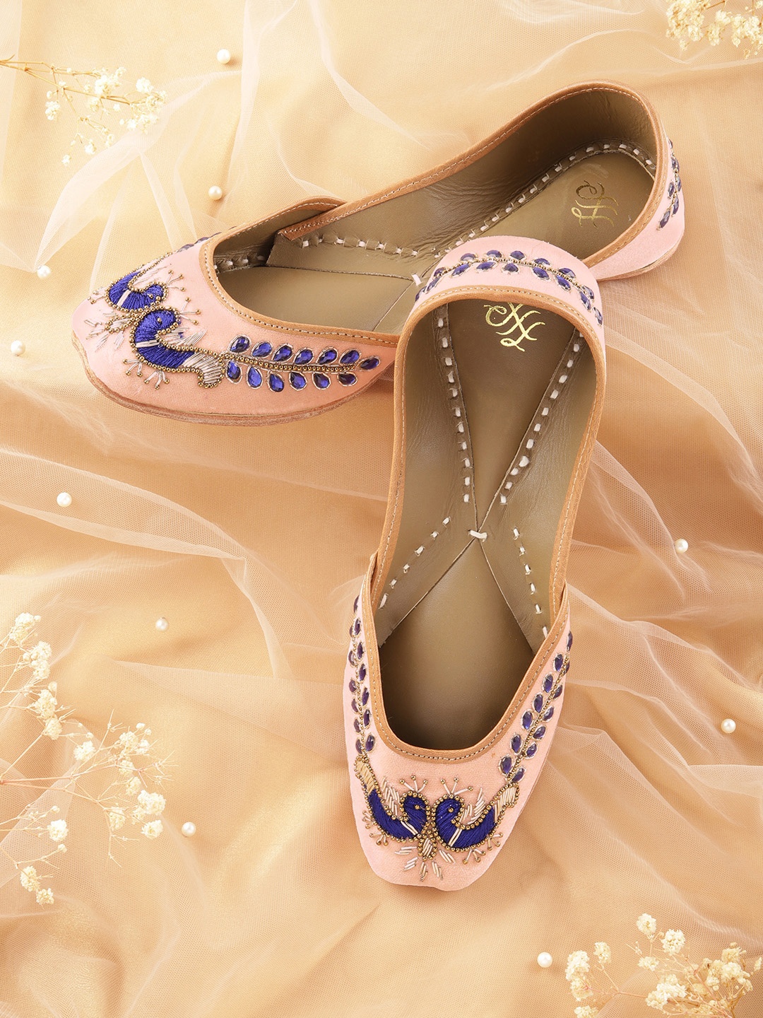 

House of Pataudi Women Embellished Ethnic Mojaris, Pink