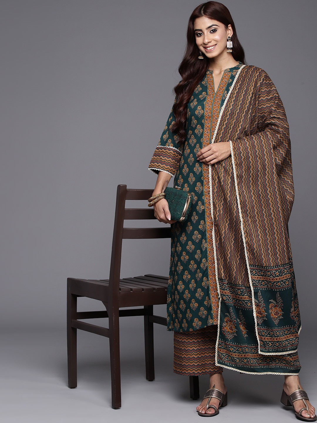 

Libas Floral Printed Pure Cotton Straight Kurta with Palazzos & Dupatta, Green